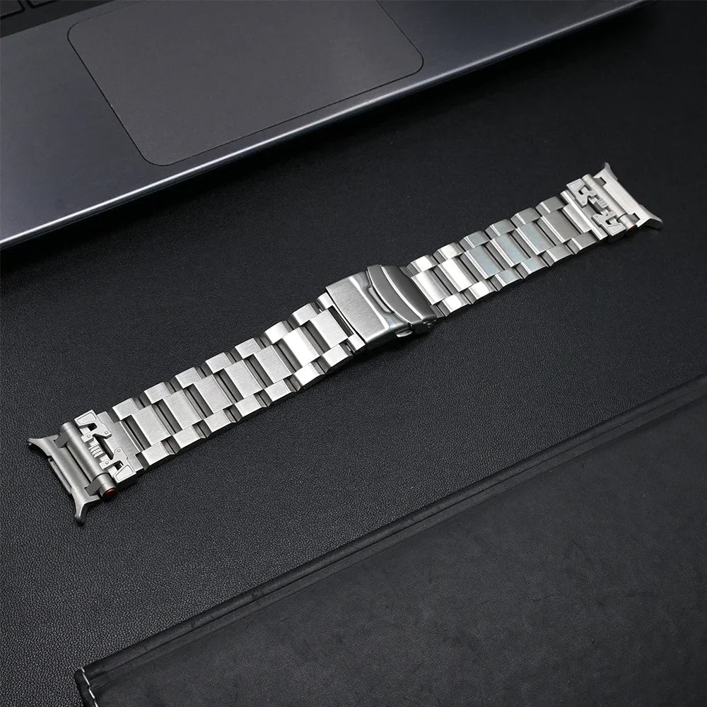 Premium Metal Bracelet for Samsung Galaxy Watch Ultra - Stainless Steel Band with Adjustable Clasp - Perfect for Workouts, Business & Everyday Wear