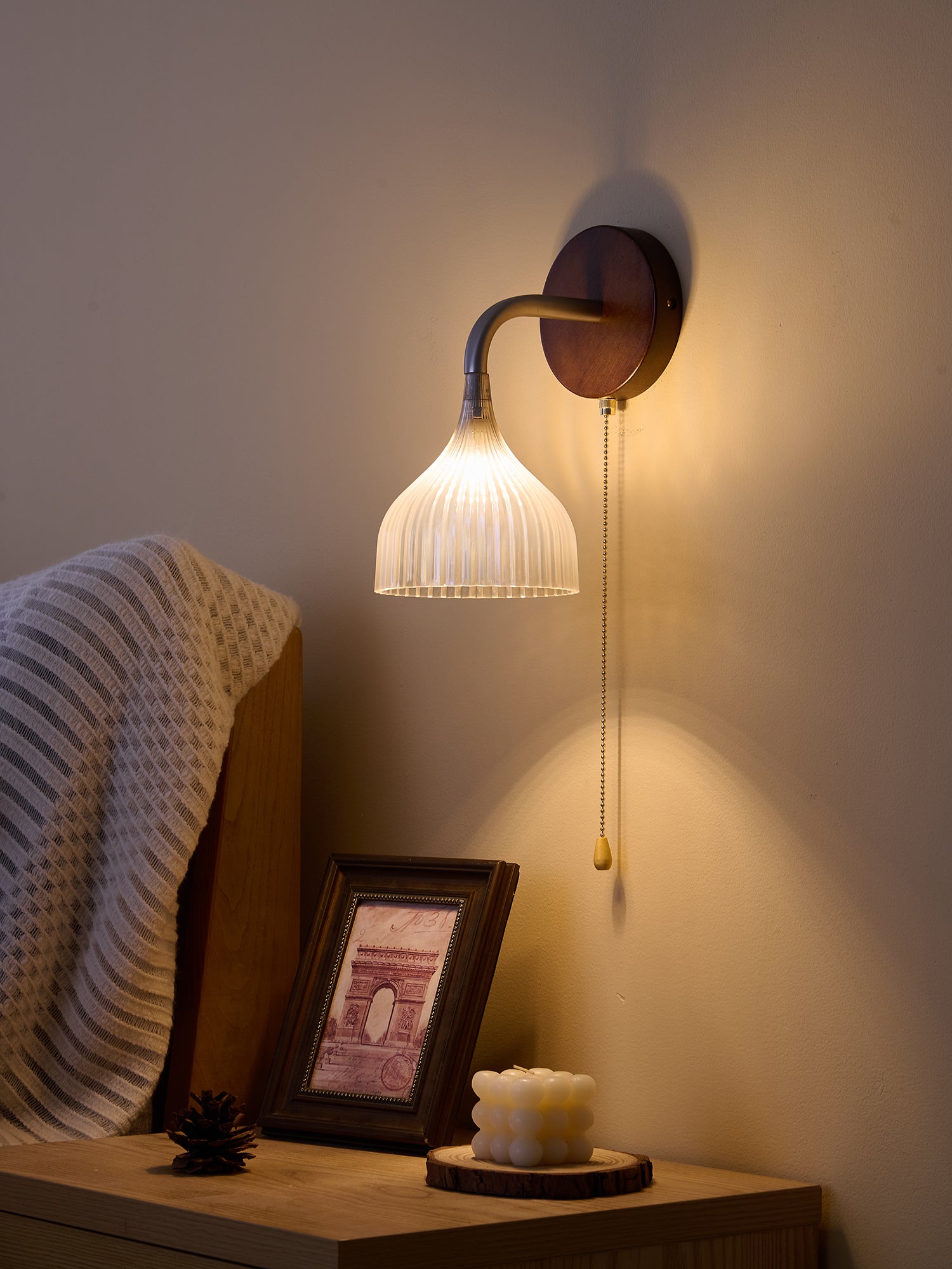 Lucina Modern Wall Lamp - Sleek LED Sconce Light for Bedroom, Living Room & Hallway - Energy Efficient Indoor Lighting Fixture (Perfect for Home Decor & Ambient Lighting)