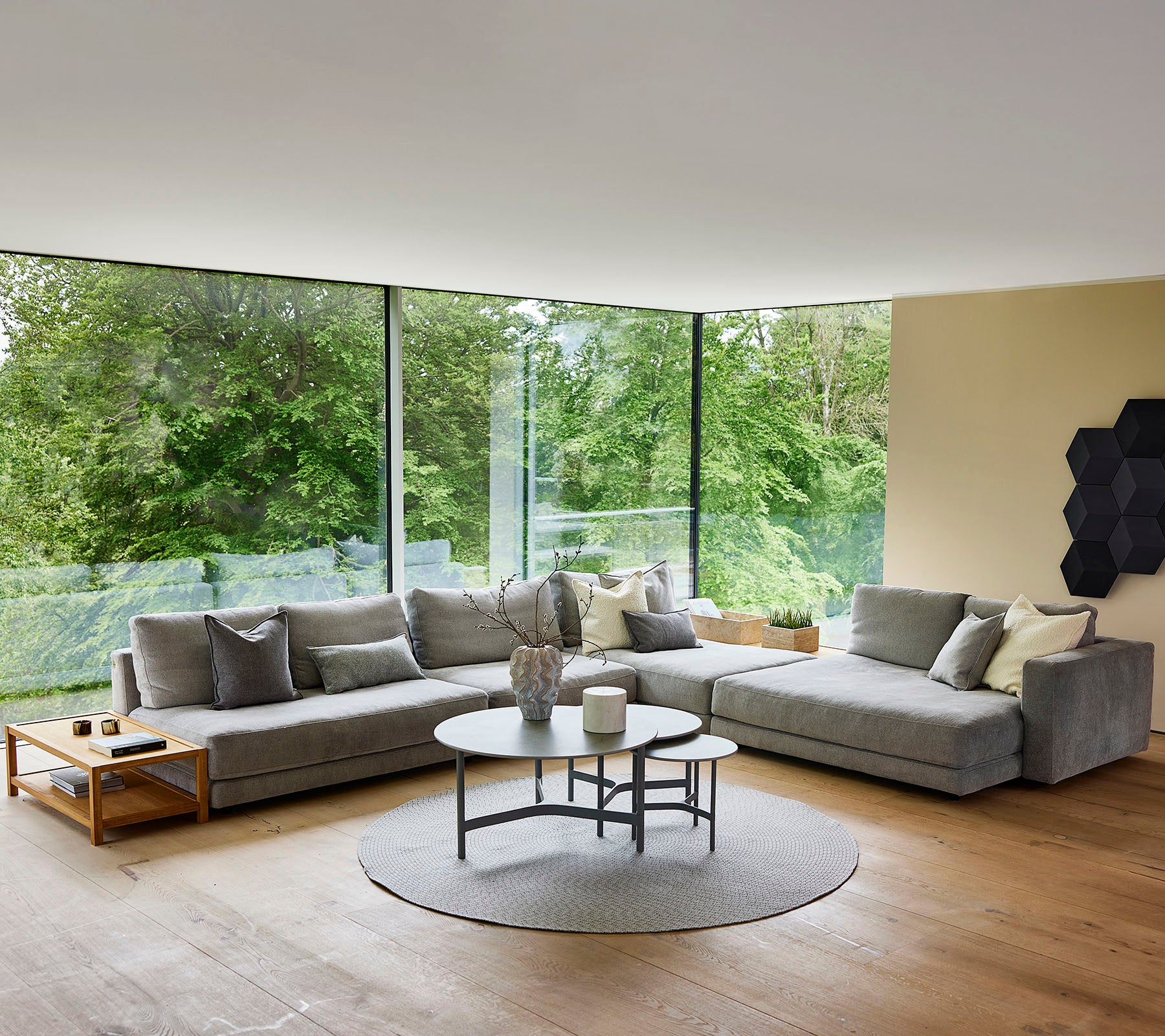 2 Seater Sofa with Double Daybed, Armrest & Side Table - Modern Convertible Loveseat for Small Spaces, Living Room, Bedroom or Office