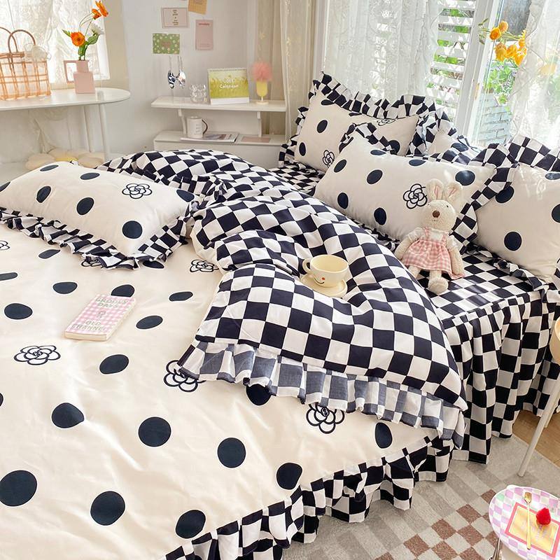 Polka Dot Checkered Ruffle Bedding Set - Cute Kawaii Style Comforter Cover & Pillowcases for Girls Room, Dorm, Nursery Decor - Soft & Stylish Bedroom Essentials