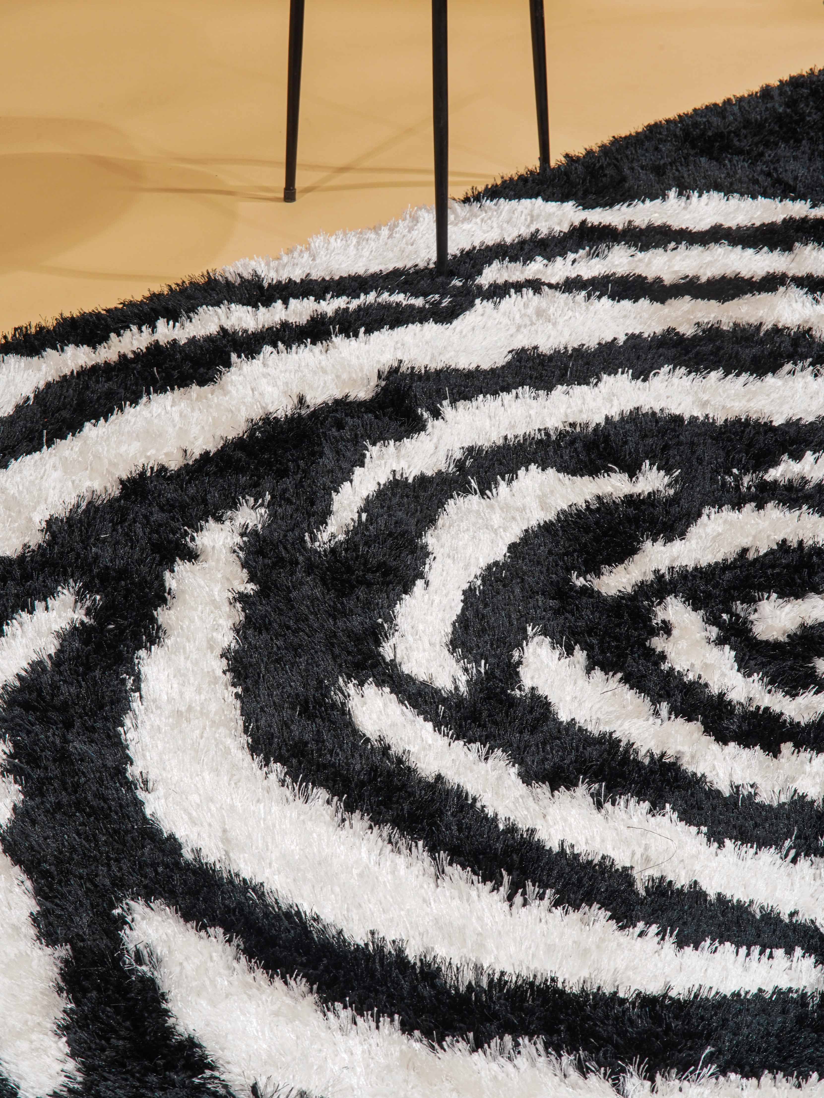 Handmade African Daisy Tufted Rug - Soft & Durable Wool Area Rug for Living Room, Bedroom, or Nursery Decor