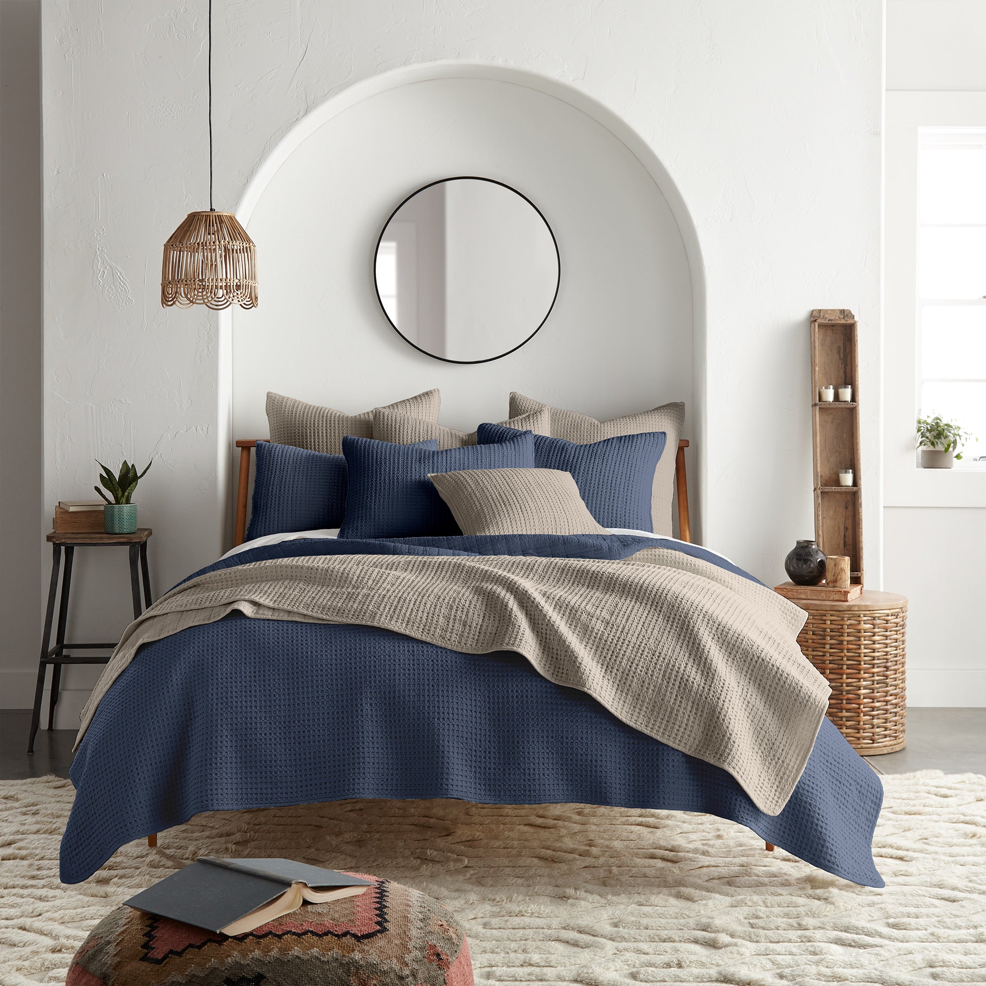Luxury Mills Waffle Quilt Set - Ultra Soft Bedding Collection for Queen/King Size Beds - Perfect for Cozy Bedrooms, Guest Rooms & Hotel Stays