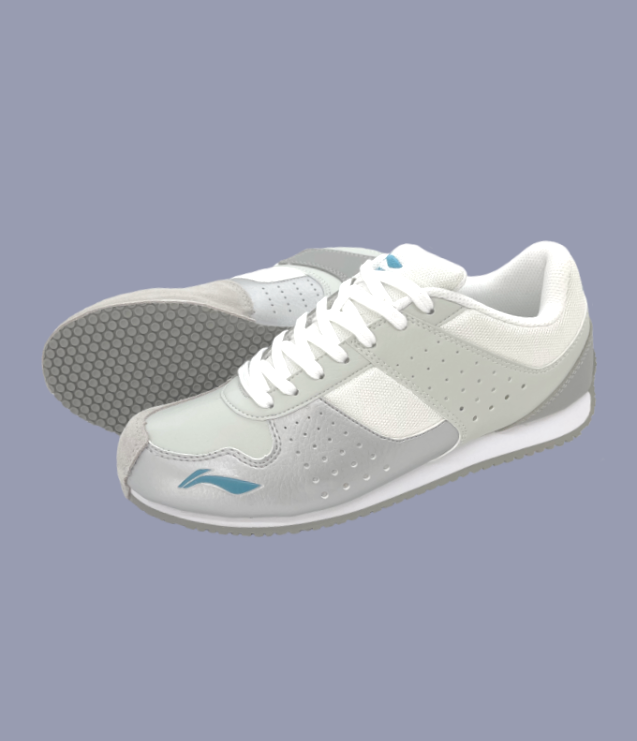Li Ning Fencing Shoes for Men & Women - Lightweight Silver Training Shoes for Fencing & Squash - Perfect for Competition & Practice