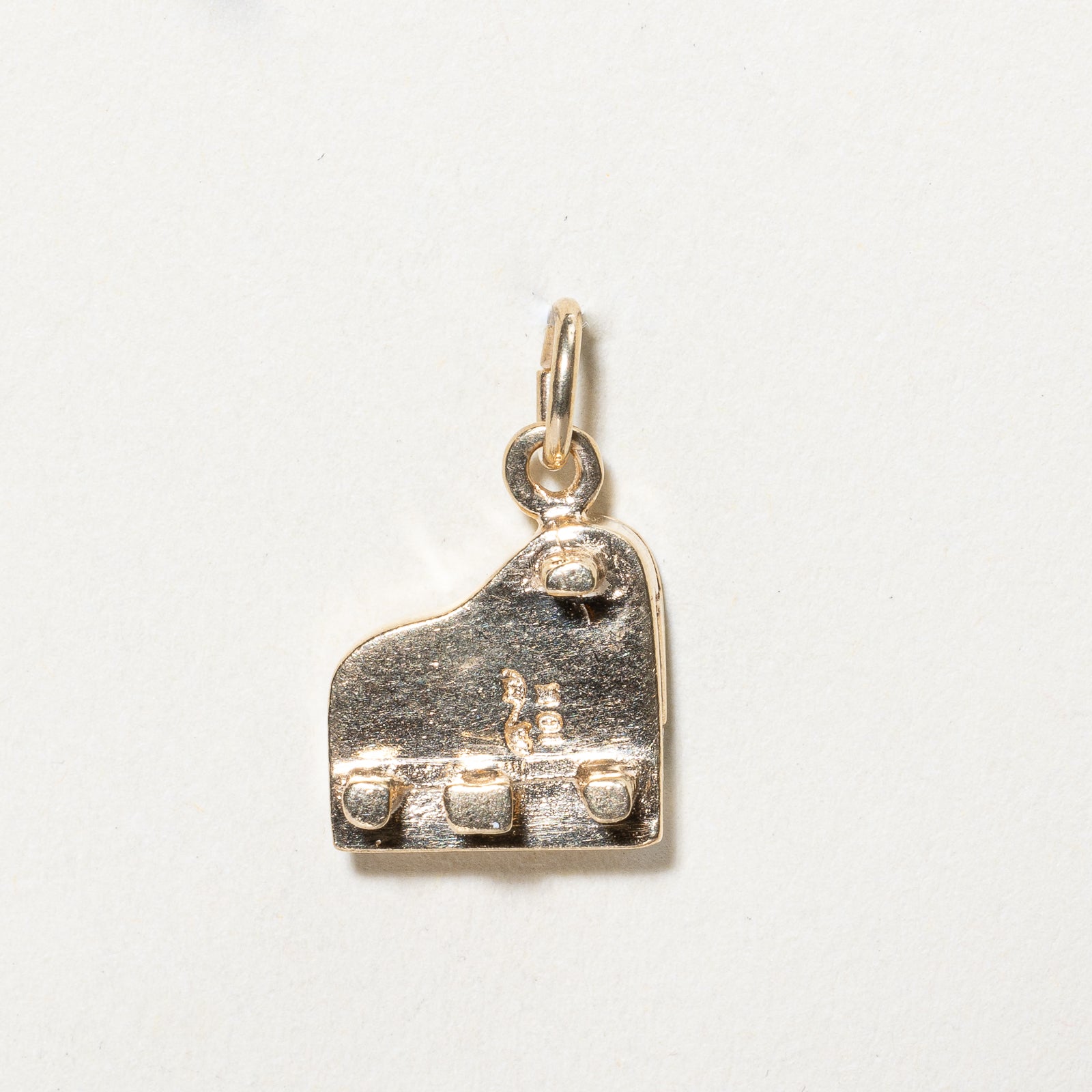10K Yellow Gold Piano Charm Pendant Necklace - Elegant Musical Jewelry Gift for Women & Girls - Perfect for Birthdays, Anniversaries, and Music Lovers