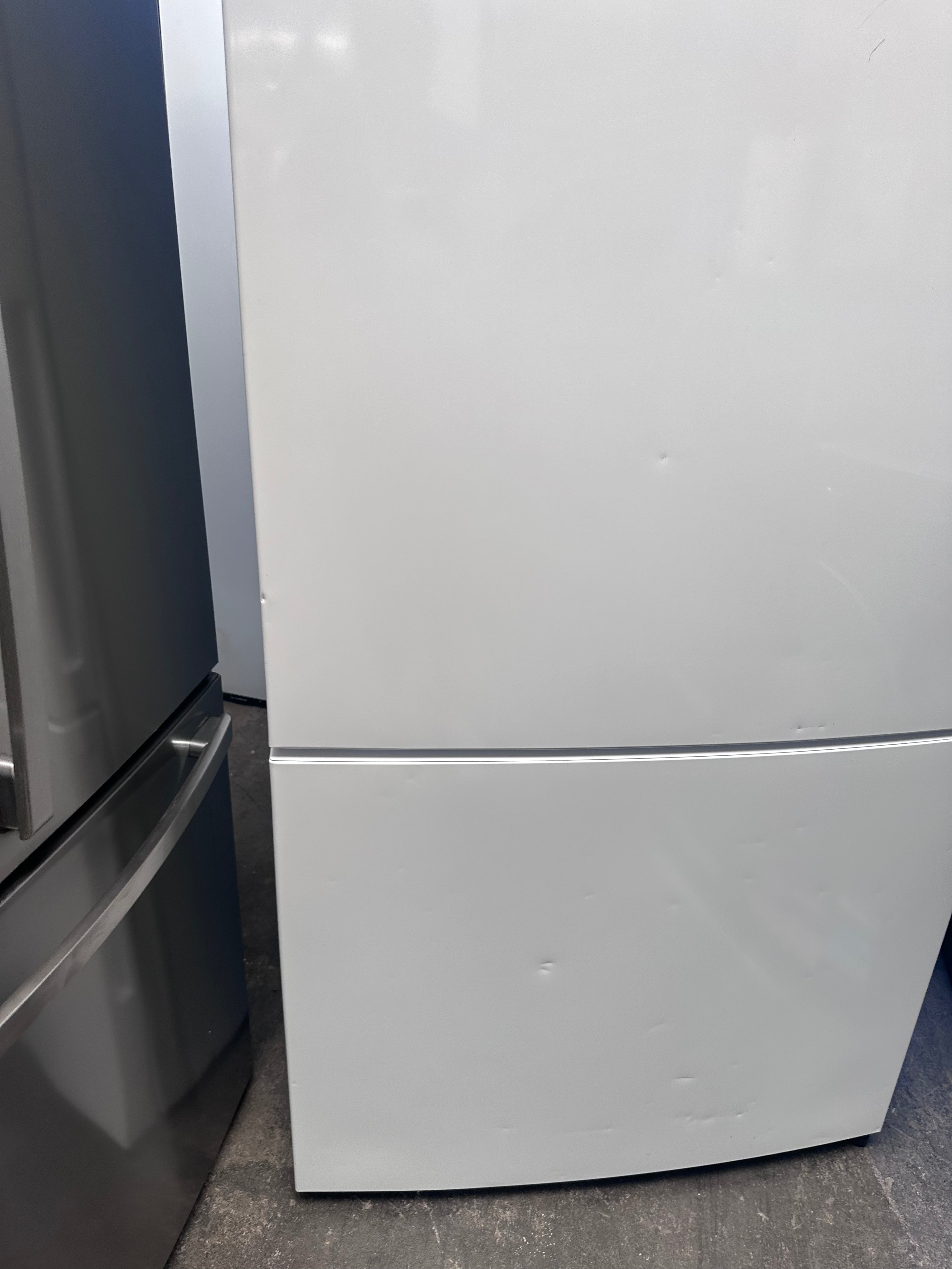 Kelvinator 528L Bottom Mount Refrigerator - Energy Efficient, Large Capacity Fridge for Home & Kitchen | Perfect for Families, Restaurants & Office Break Rooms (Certified Refurbished)