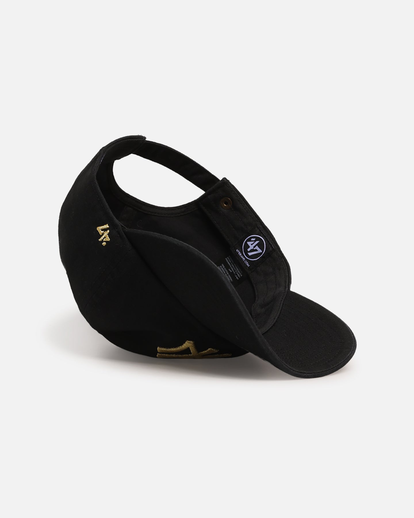 New York Yankees 'Metallic' 47 Clean Up Strapback Cap - Black/Gold Adjustable Hat for Baseball Fans & Streetwear Fashion