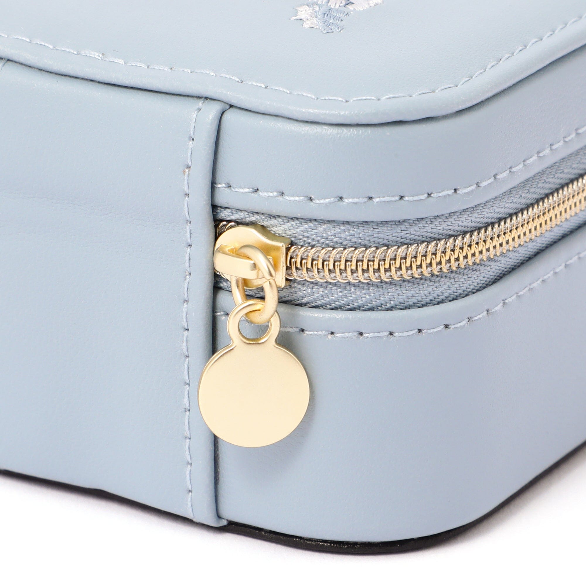 Elegant Blue Embroidery Flower Travel Jewelry Box - Perfect for Organizing Necklaces, Rings & Earrings on Vacation