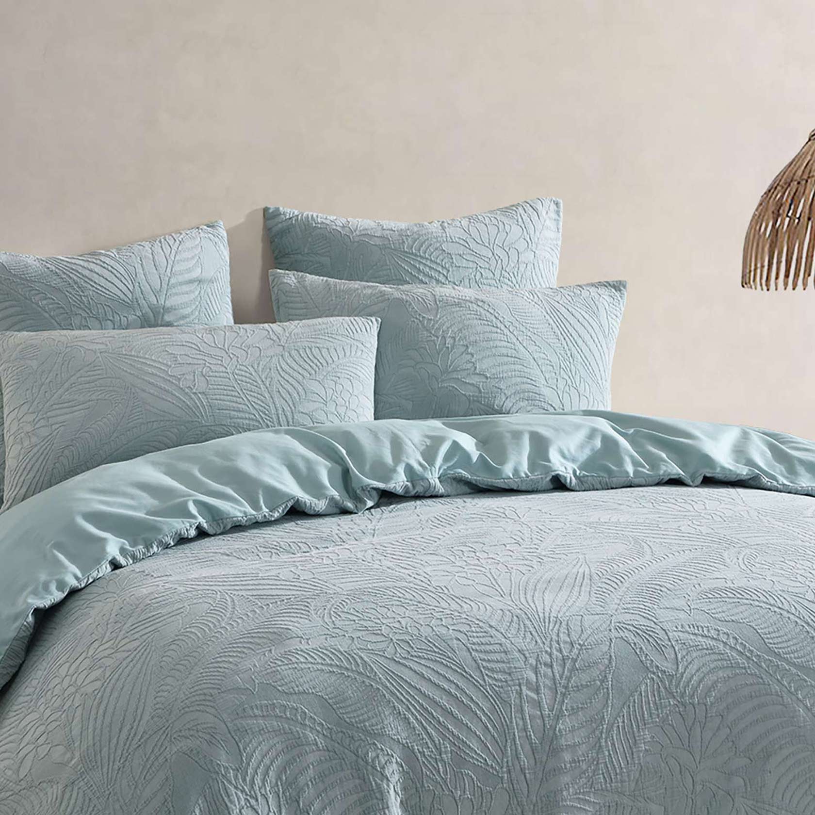 Luxury Kaia Sage Quilt Cover Set - Queen Size Bedding Set with Pillowcases | Soft & Breathable Cotton Blend | Perfect for Master Bedroom, Guest Room & Vacation Homes