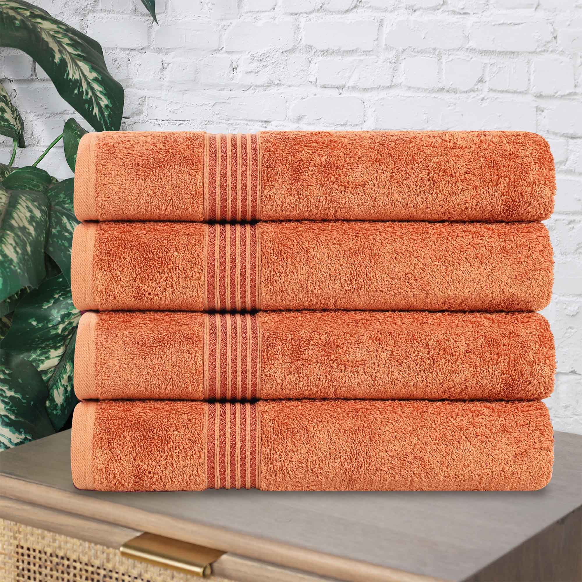 Premium Egyptian Cotton Bath Towel Set of 4 - Ultra Soft & Highly Absorbent Luxury Towels for Spa, Bathroom & Beach Use