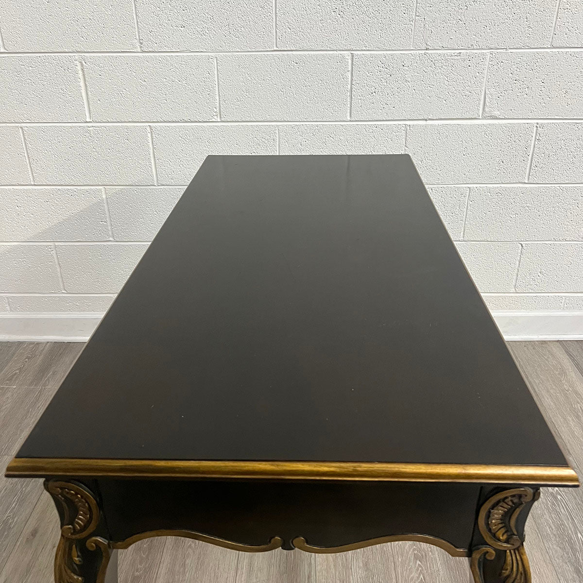 Elegant Console Table with Golden Accents - Modern Entryway Sofa Table for Hallway, Living Room & Bedroom Decor