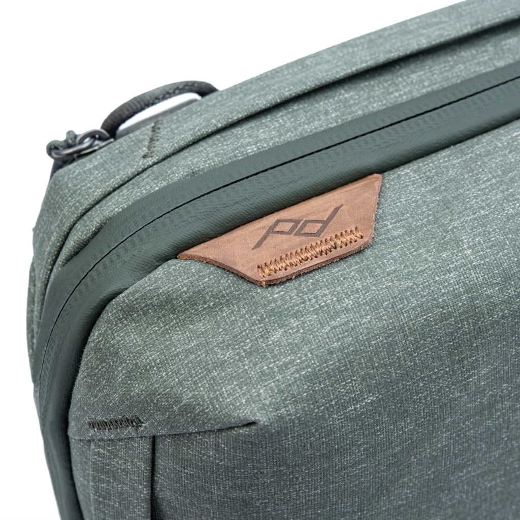 Peak Design Tech Pouch V2 Sage - Premium Travel Organizer for Camera Gear, Cables & Accessories | Water-Resistant Tech Case for Photographers & Digital Nomads | Perfect for Air Travel, Work Commute & Outdoor Adventures