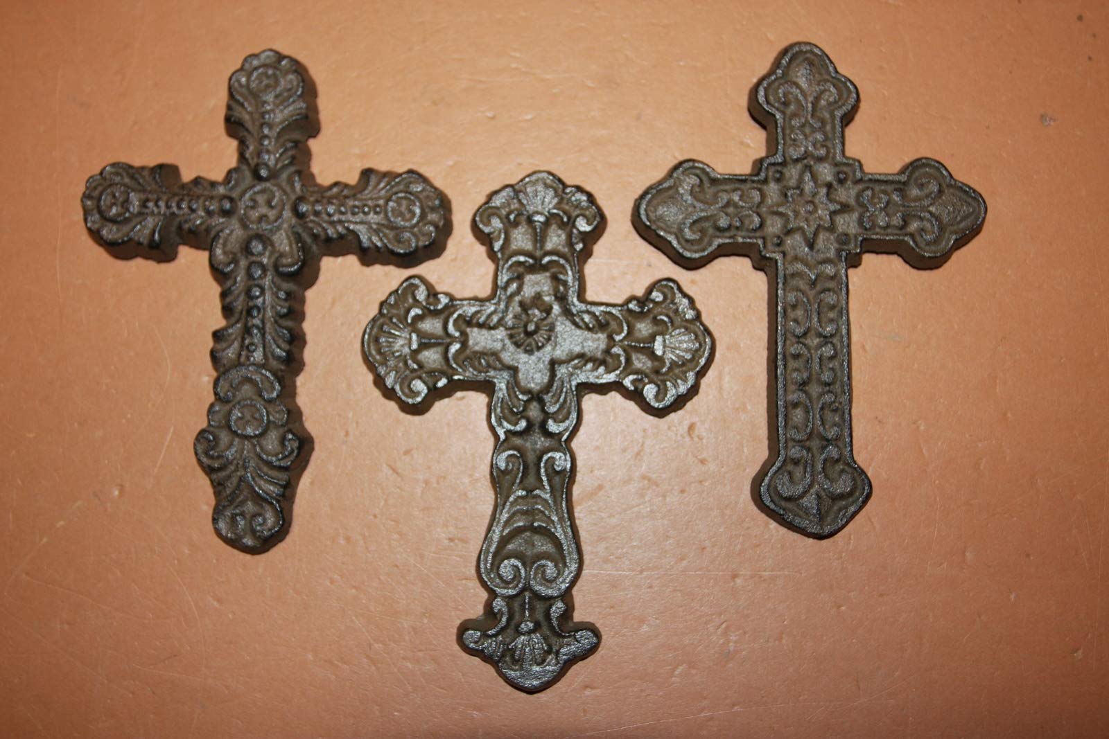 Christian Love Home Decor - Rustic Cast Iron Wall Cross Set of 5 for Farmhouse, Church & Bedroom Wall Art | Religious Gift & Spiritual Decor