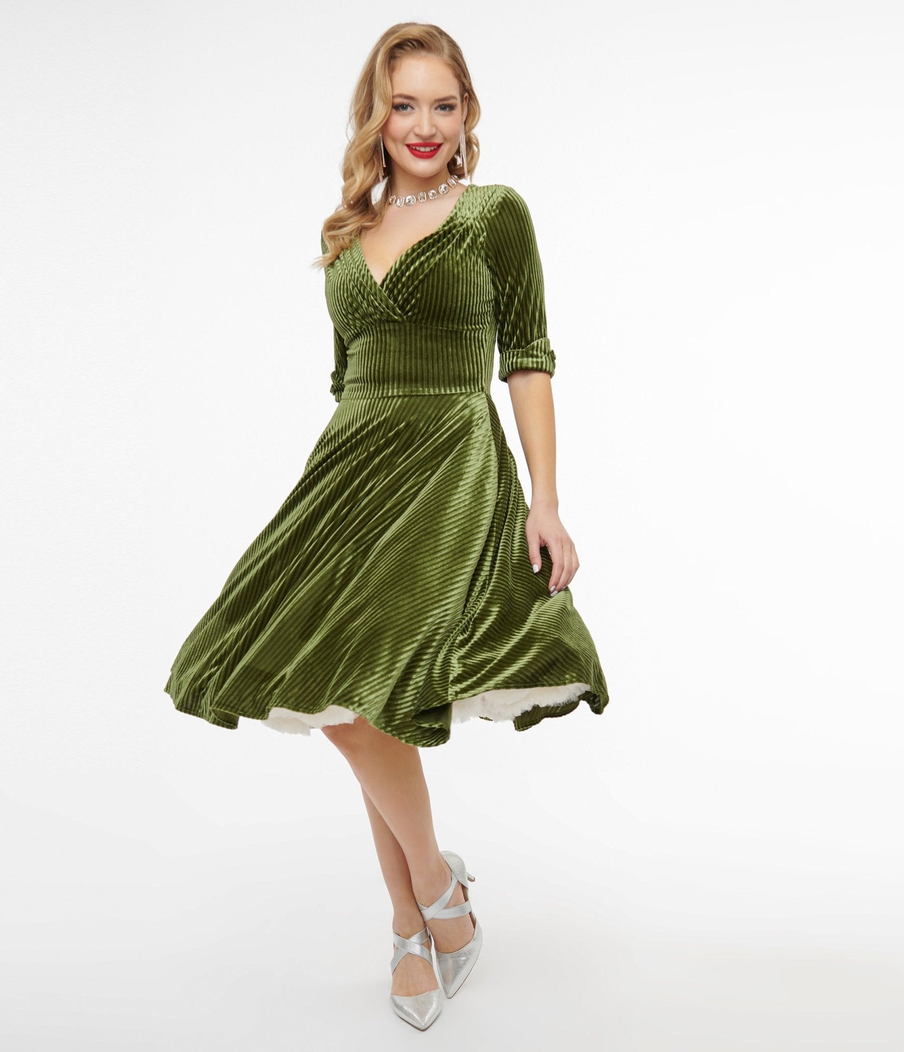 Vintage 1950s Moss Green Velvet Swing Dress - Retro Pinup Style Dolores Dress for Women | Perfect for Cocktail Parties, Weddings & Vintage-Themed Events