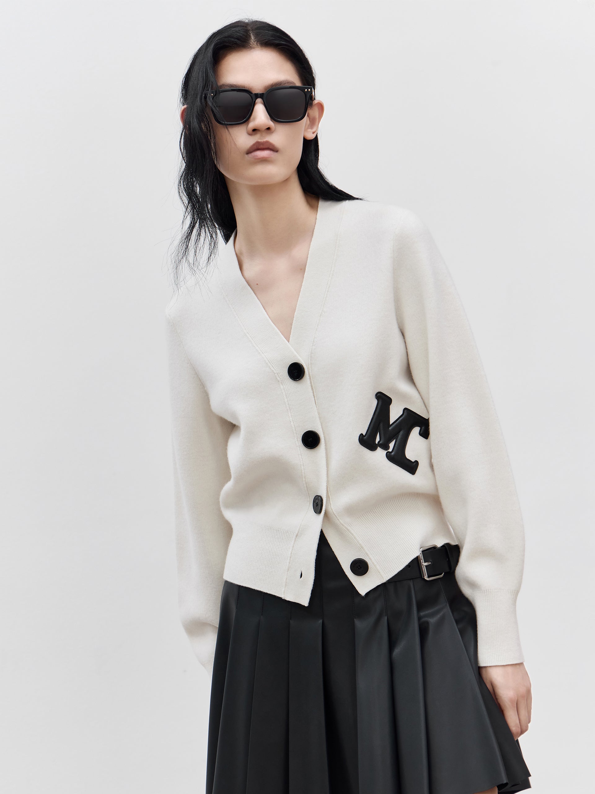 Premium Merino Wool Cardigan with MC Print - Soft & Warm Knit Sweater for Women & Men - Perfect for Fall, Winter & Cozy Layering