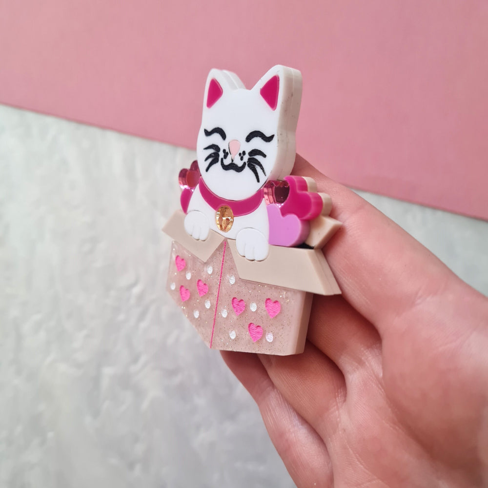 Cherryloco Jewelry - Elegant Love Kitty Brooch Pin for Women, Cute Cat-Themed Fashion Accessory | Perfect for Casual Wear, Gift Giving, and Special Occasions