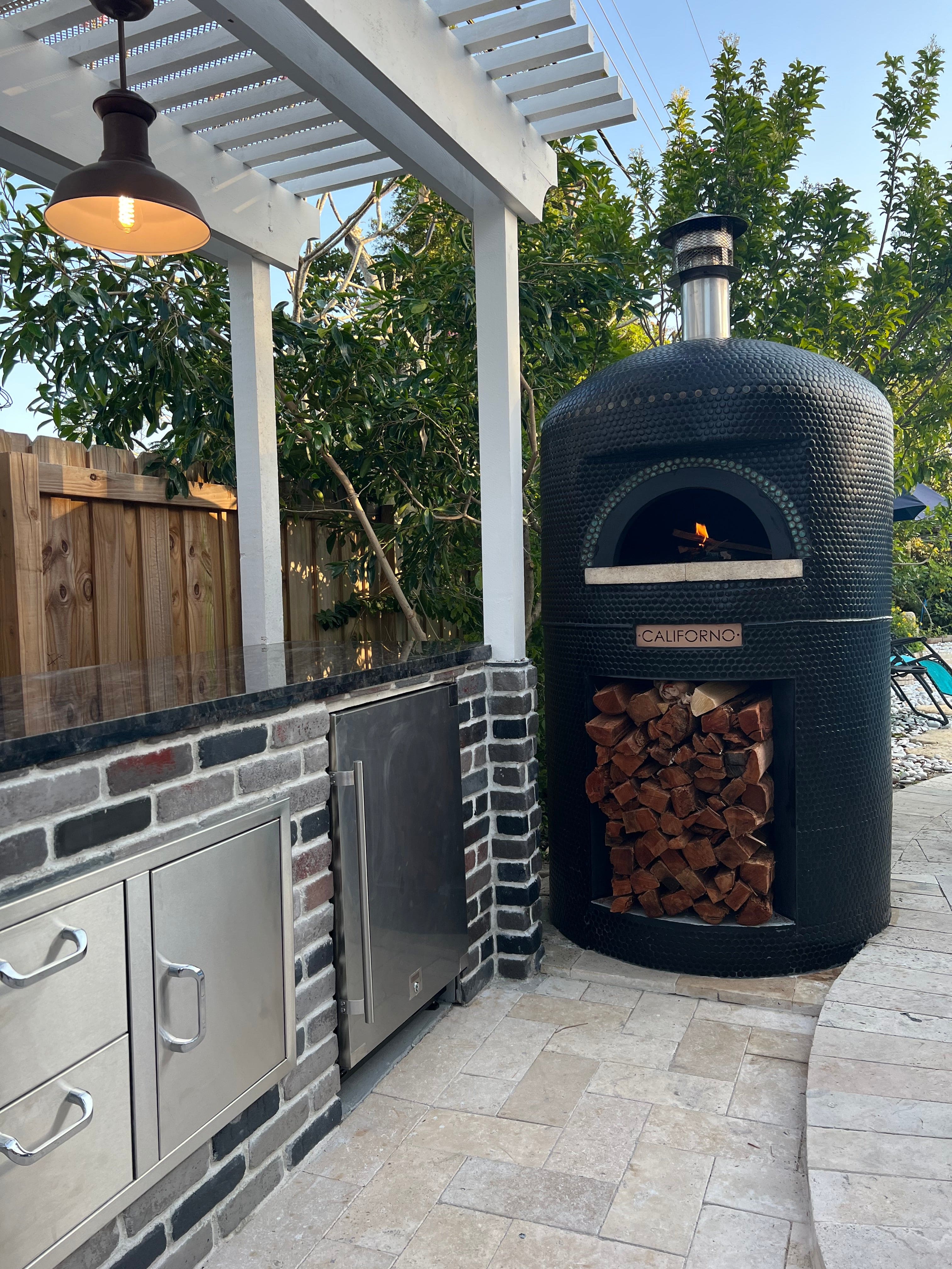 CALIFORNO Bullet Pizza Oven - Portable Outdoor Wood Fired Pizza Maker for Backyard, Camping & Tailgating | Perfect for Home Chefs & Pizza Lovers