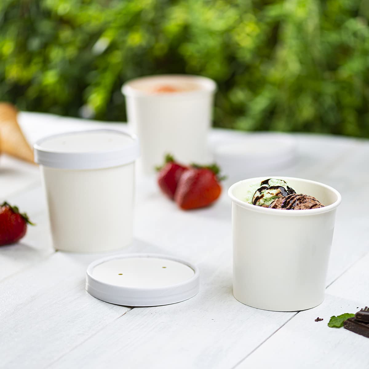 12 oz. Disposable White Paper Food Containers with Vented Lids - Bulk Case of 250 (10/25 Sets) - To-Go Hot Soup Bowls & Ice Cream Cups - Perfect for Restaurants, Catering, Takeout & Food Trucks