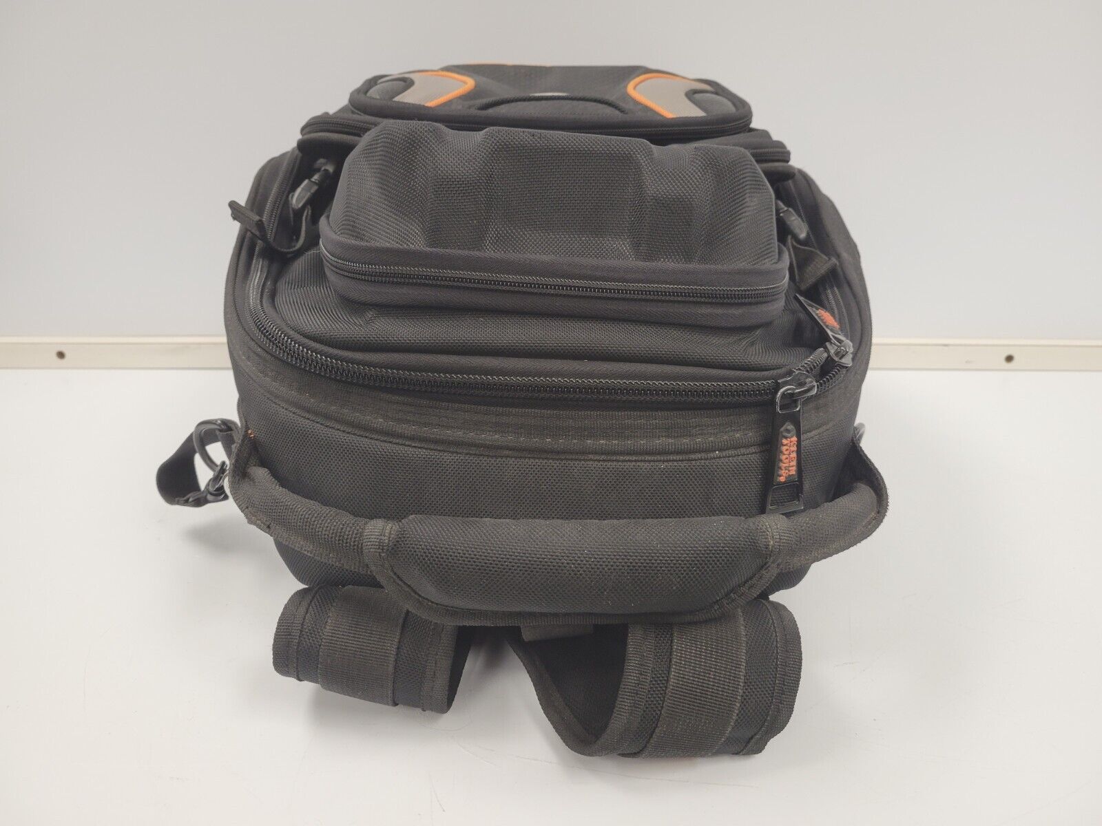 Klein Tools Professional Tool Bag - Heavy Duty Durable Construction for Electricians & Contractors - Perfect for Organizing Tools On Job Sites & Workshops