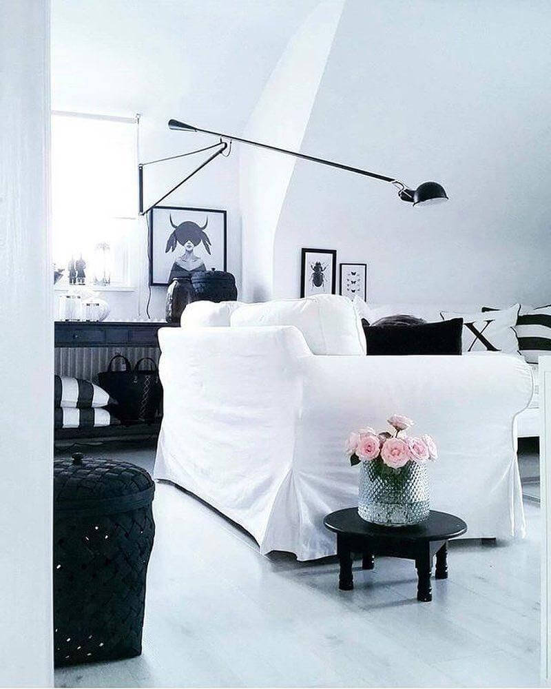 Plug-in Wall Sconce with Long Arm - Modern Adjustable Reading Light for Bedroom, Living Room & Office - Energy Efficient LED Wall Lamp for Home Decor