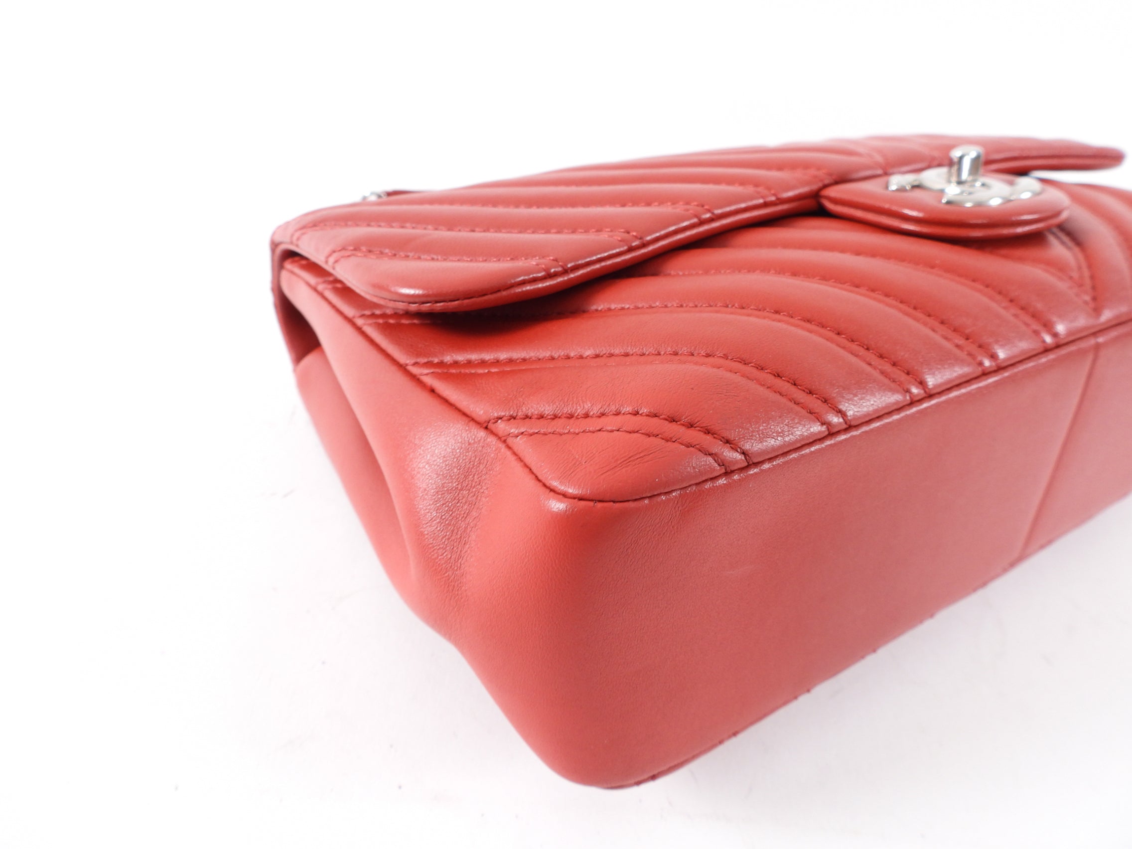 Chanel Red Jumbo Chevron Quilted Single Flap Bag with Silver Hardware - Luxury Designer Handbag for Women, Perfect for Parties, Date Nights & Special Occasions
