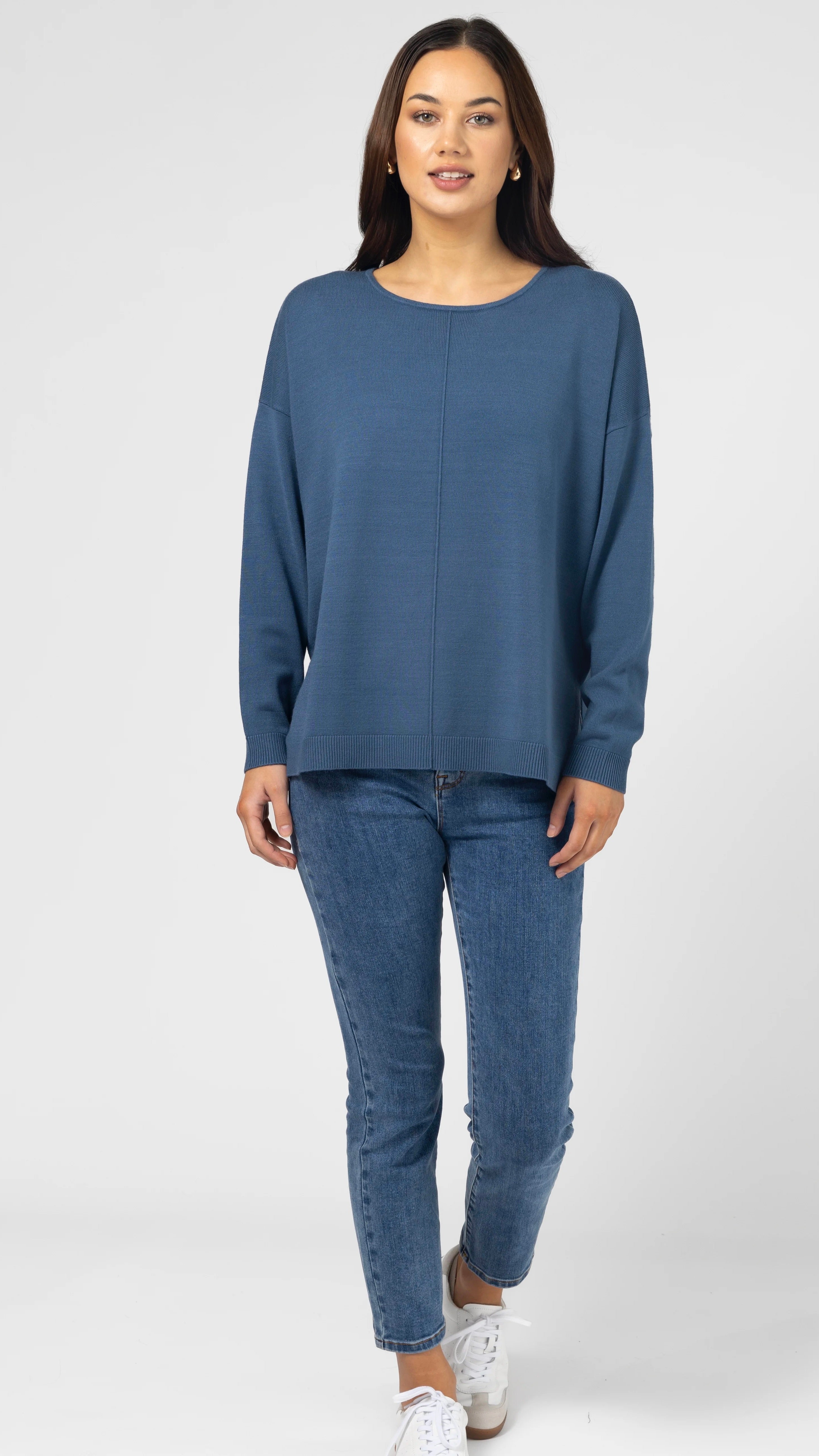 Halle Knit Top Peacock - Women's Stylish V-Neck Knitted Blouse for Casual Wear & Office Outfits | Perfect for Fall & Winter Fashion