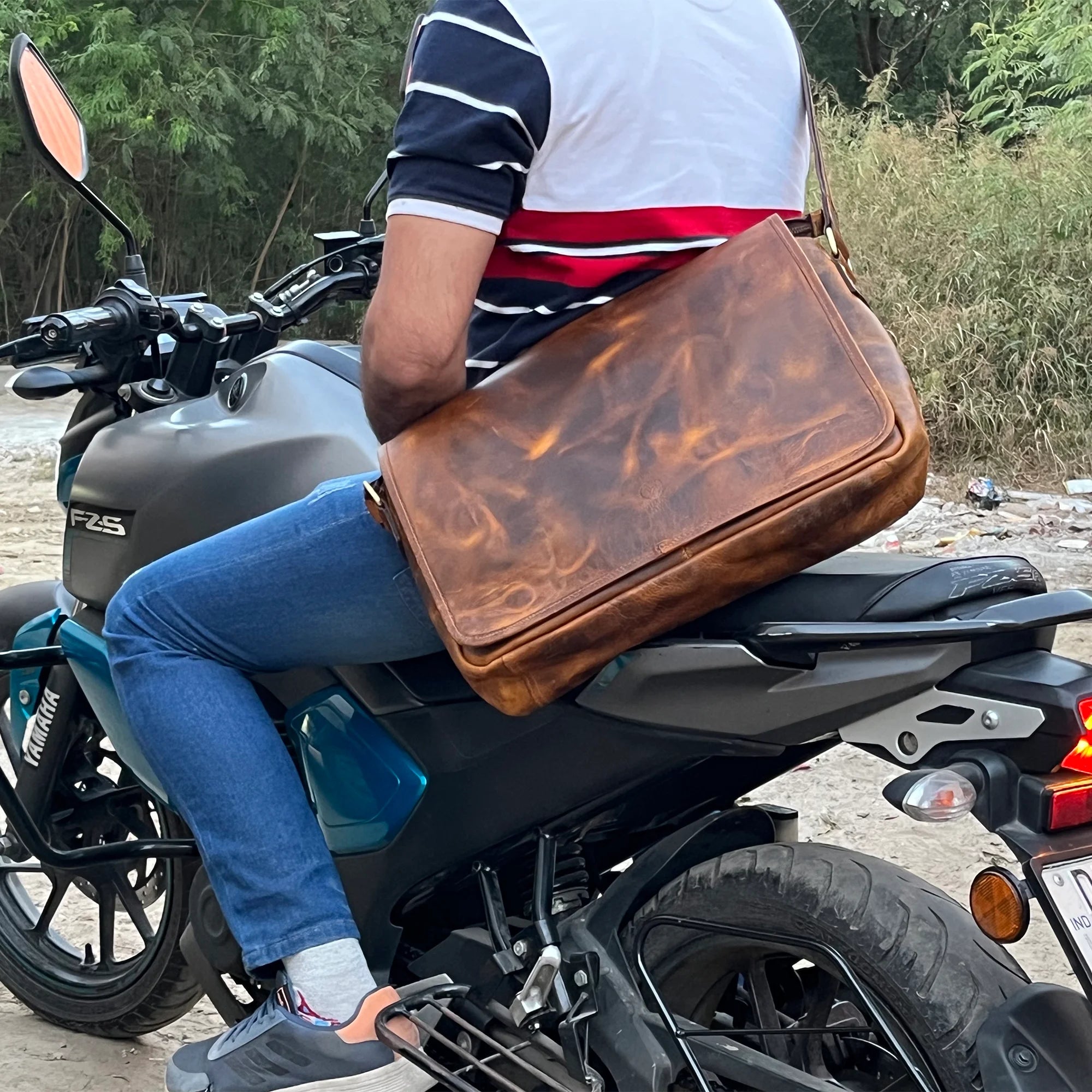 Premium Buffalo Leather Crossbody Laptop Messenger Bag for Men & Women - 16 Inch Business Work Bag (Brown) - Perfect for Office, Travel & Daily Commute
