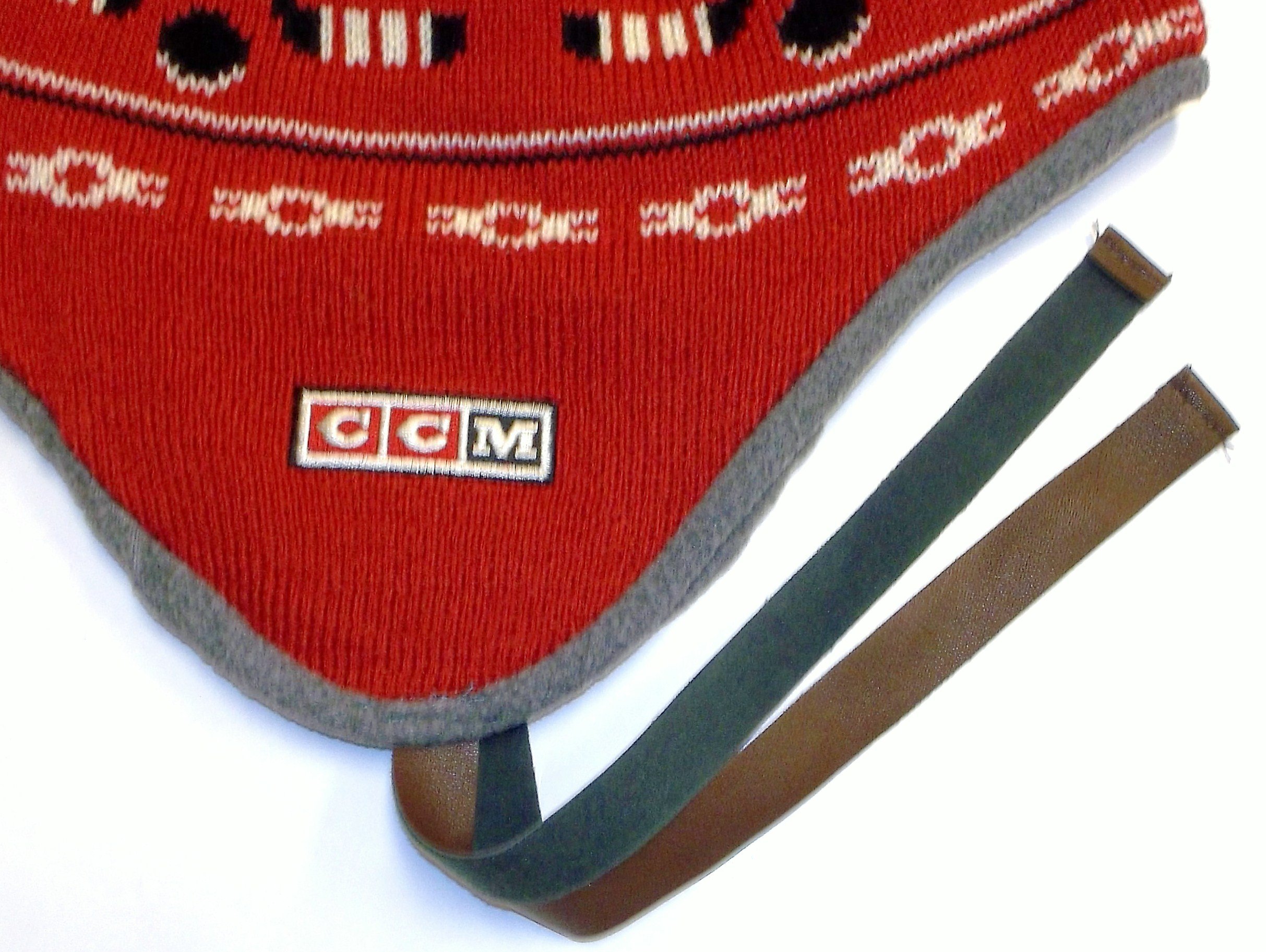 Detroit Red Wings Knit Beanie with Pom Pom & Tassels - CCM NHL Winter Hat for Men & Women - Perfect for Hockey Games, Skiing & Cold Weather