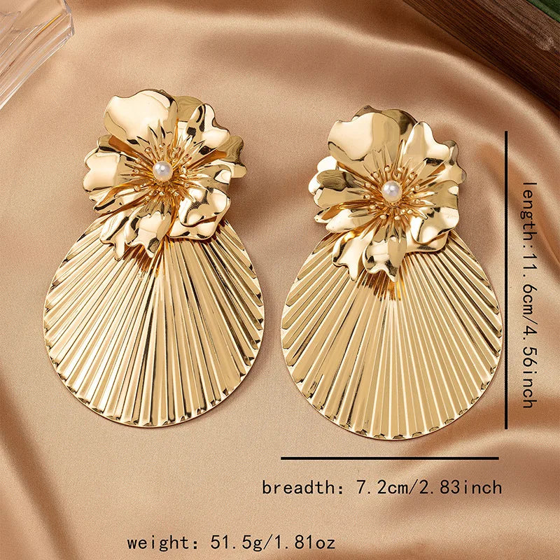 24K Gold Plated Flower Pendant Necklace for Women - Elegant Jewelry Gift for Birthday, Anniversary & Valentine's Day - Perfect for Parties, Weddings & Special Occasions