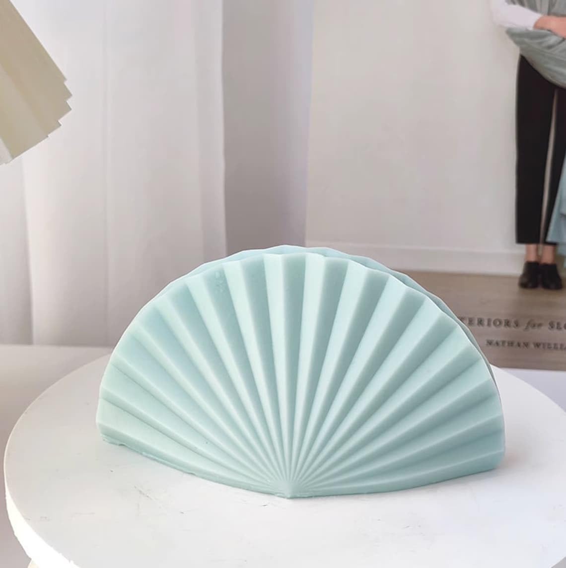 ShoppeeCity Large Scallop Candle Mold - 3D Sea Shell & Chinese Fan Shape Silicone Molds for DIY Candle Making, Handmade Plaster Crafts, Soap Making - Perfect for Home Decor, Wedding Centerpieces & Spa Relaxation Gifts