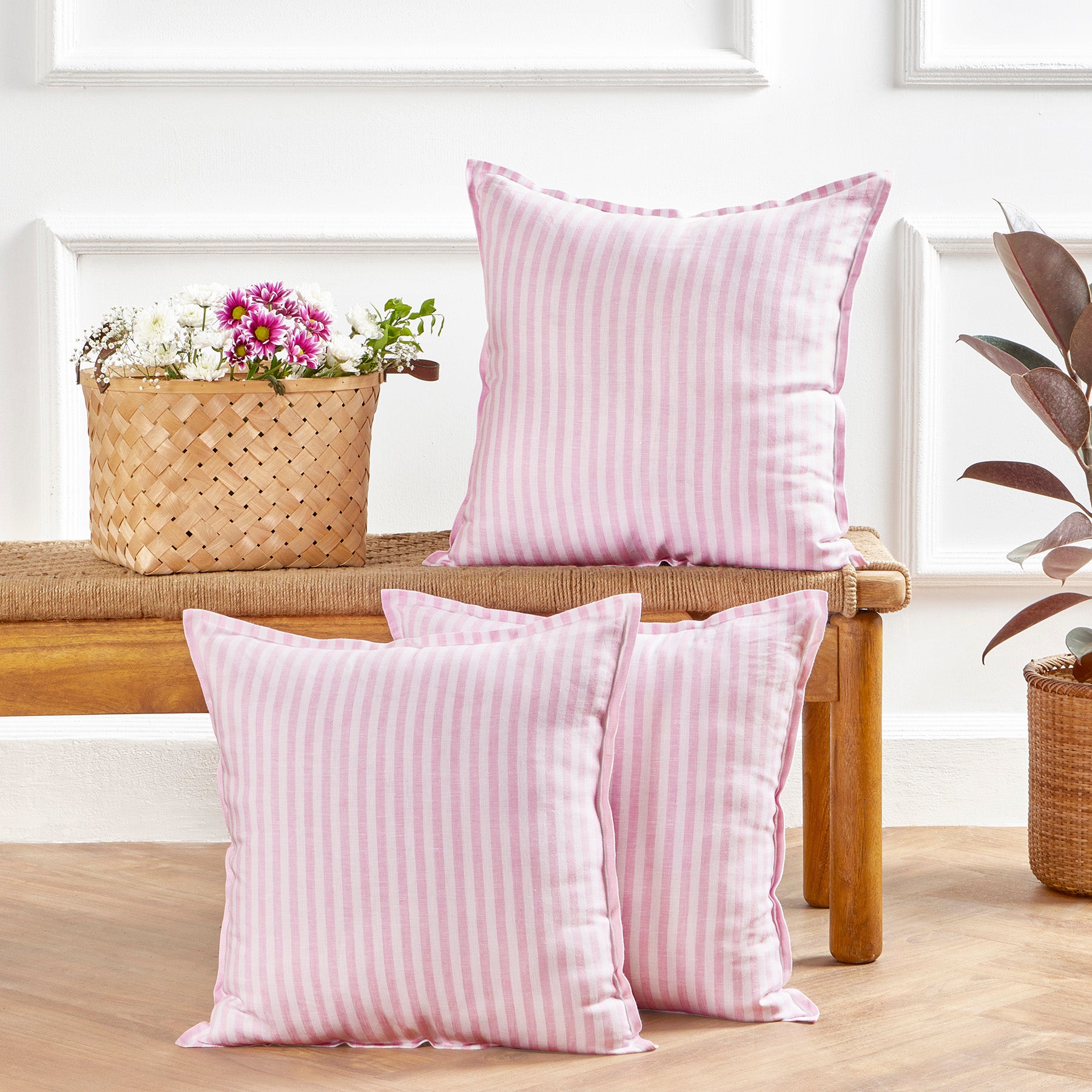 Santa Barbara Pillow Cover - Decorative Throw Pillow Case for Couch, Bed & Sofa - Soft & Stylish Home Decor for Living Room, Bedroom & Dorm