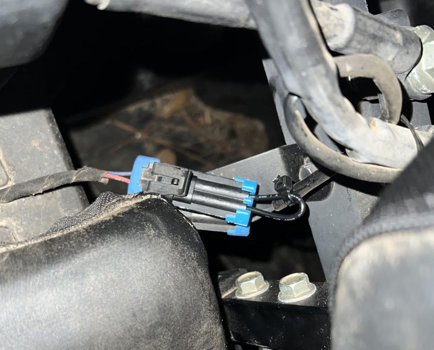 2-Piece Buckle Restraint Override Adapters for Can-Am & Polaris ATV/UTV Seats - Quick Release Safety Belt Bypass for Off-Road Vehicles (Ideal for Racing, Trail Riding & Emergency Exits)