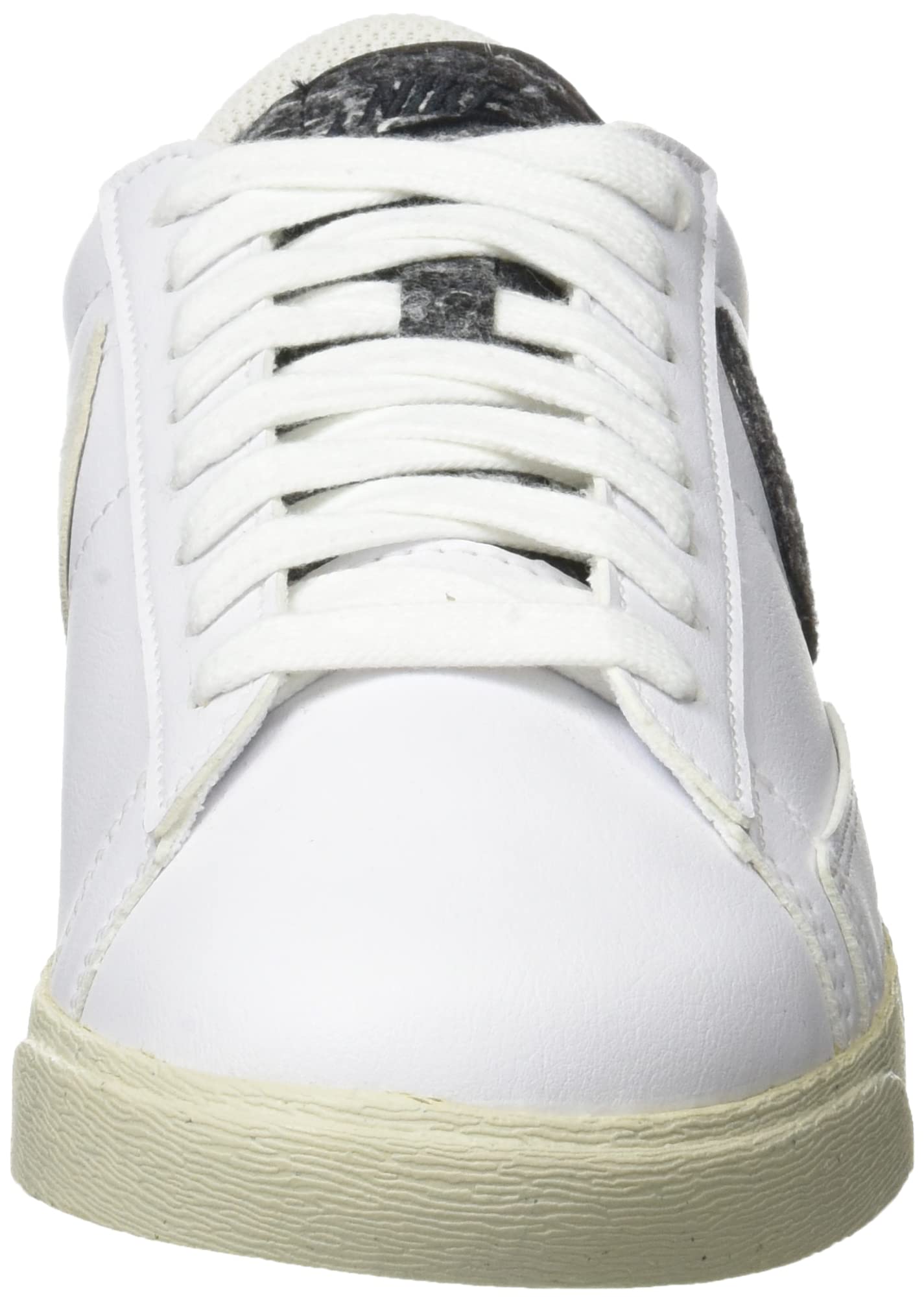 Nike Women's Gymnastics Shoes - Lightweight Sneakers for Training & Competition - Medium Size (US) - Perfect for Gymnastics, Dance, Cheerleading & Fitness Workouts