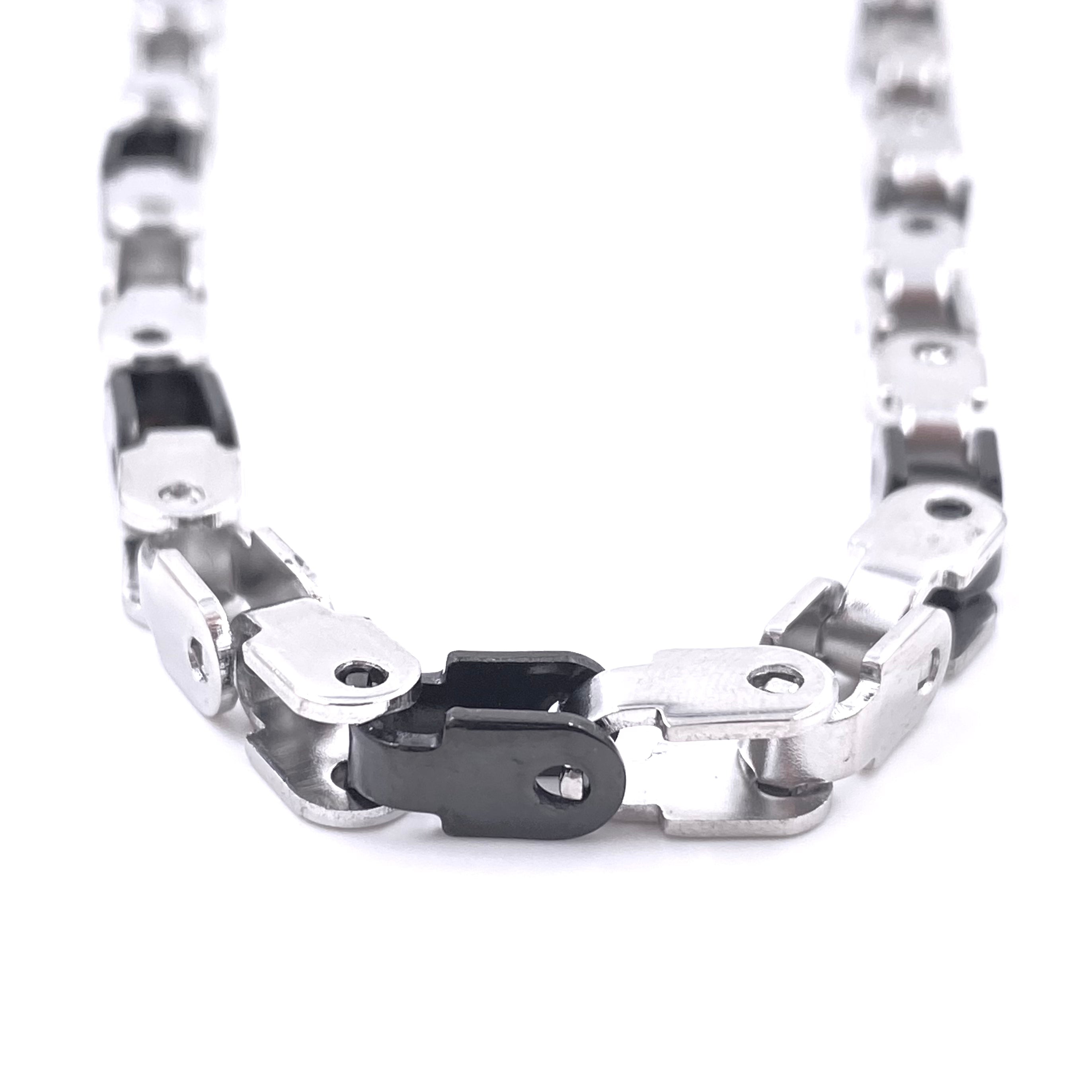 Ashley Gold Stainless Steel Two-Toned Bicycle Chain Men's Necklace - Stylish Unisex Jewelry Gift for Cyclists & Fashion Enthusiasts