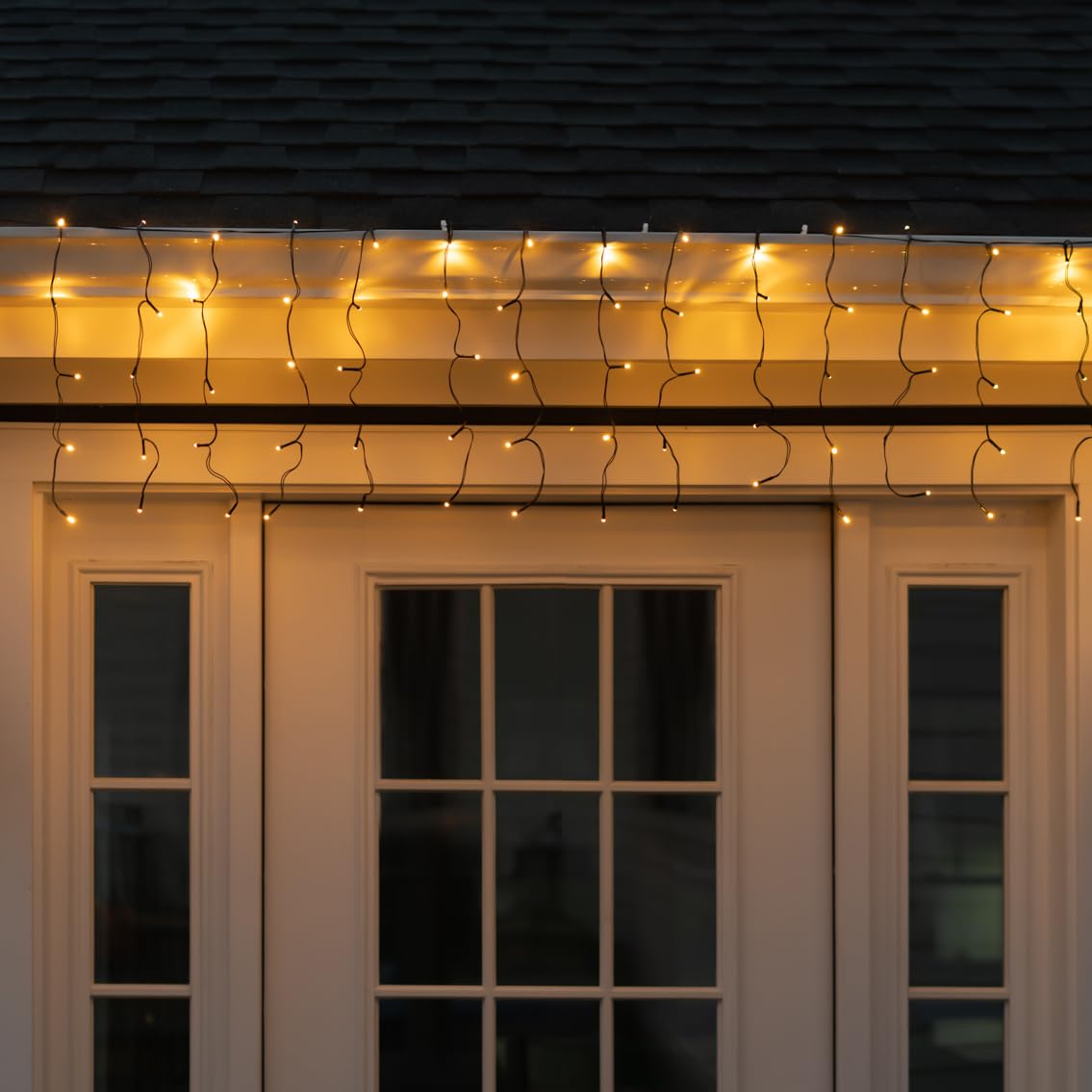 Touch Of ECO DROPLITE 100 Solar LED Curtain String Lights - Cool White Outdoor Fairy Lights for Patio, Garden, Wedding & Party Decor