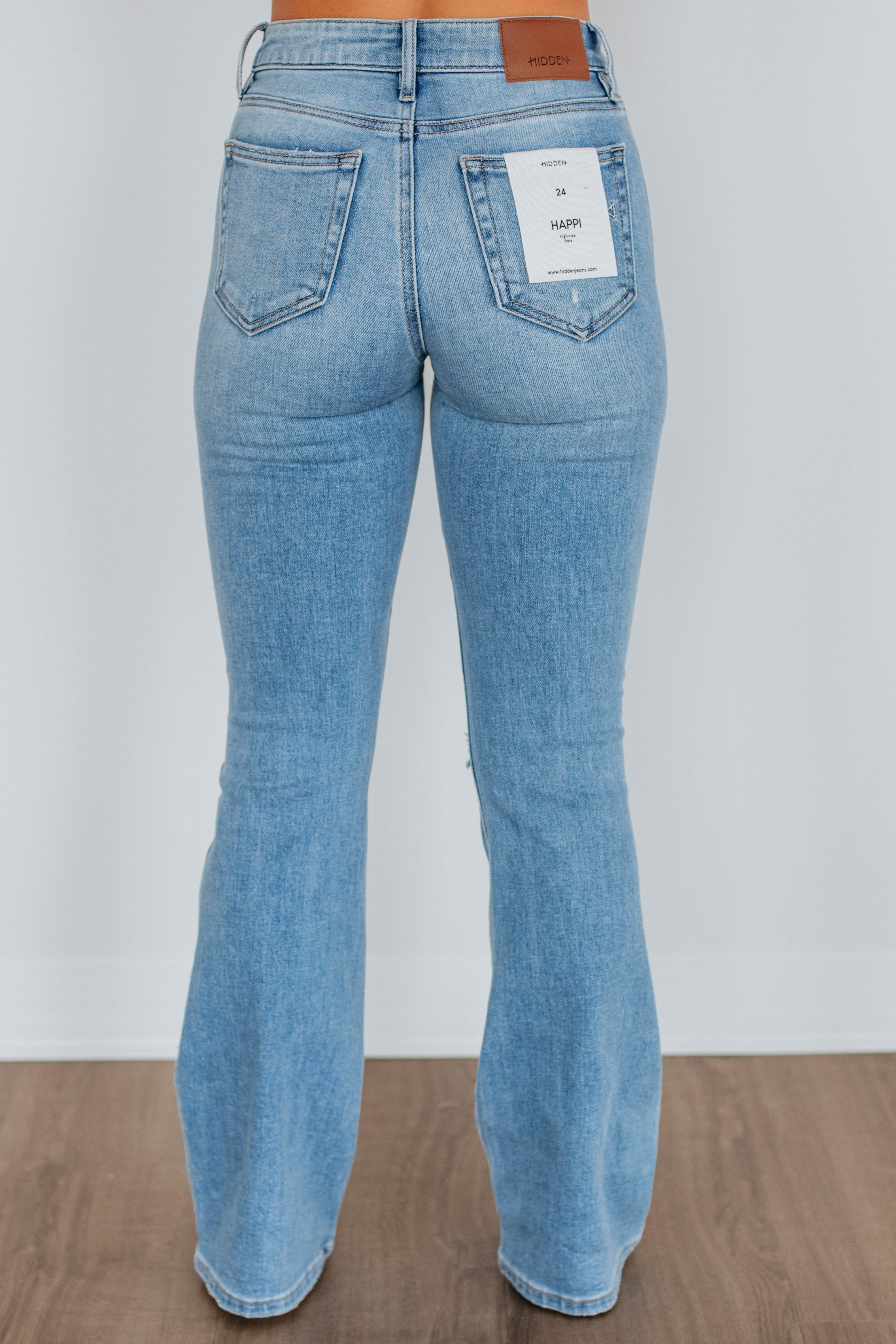 Stylish Happi Hidden Jeans - Medium Wash Denim Pants for Women | Perfect for Casual Wear, Office & Weekend Outfits