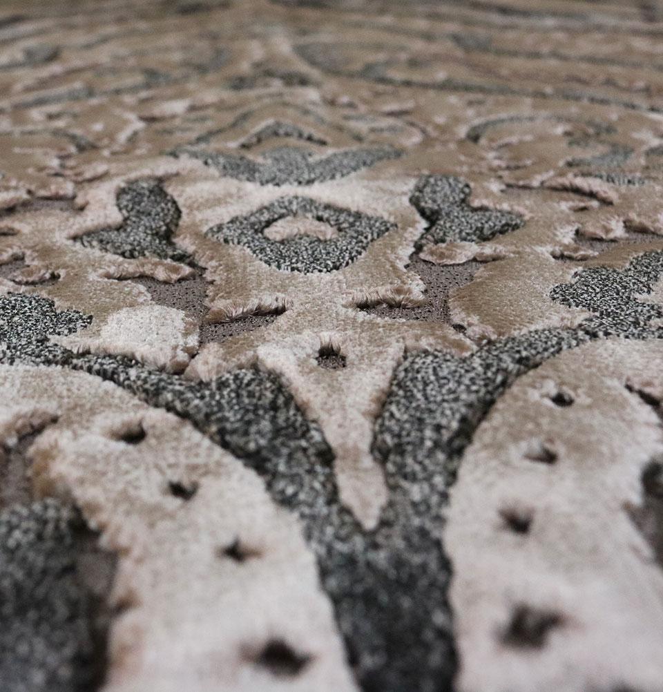 Premium Luxury Velvet Islamic Prayer Rug - Soft Mink Fabric for Comfortable Salah - Perfect for Home, Mosque, and Travel Use