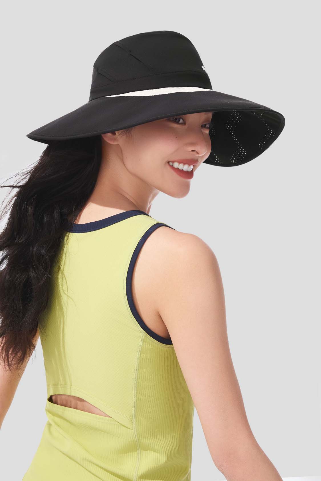Halo Women's Hydrogen Silver Black UPF 2000+ Sun Hat - Wide Brim UV Protection for Beach, Hiking & Outdoor Activities