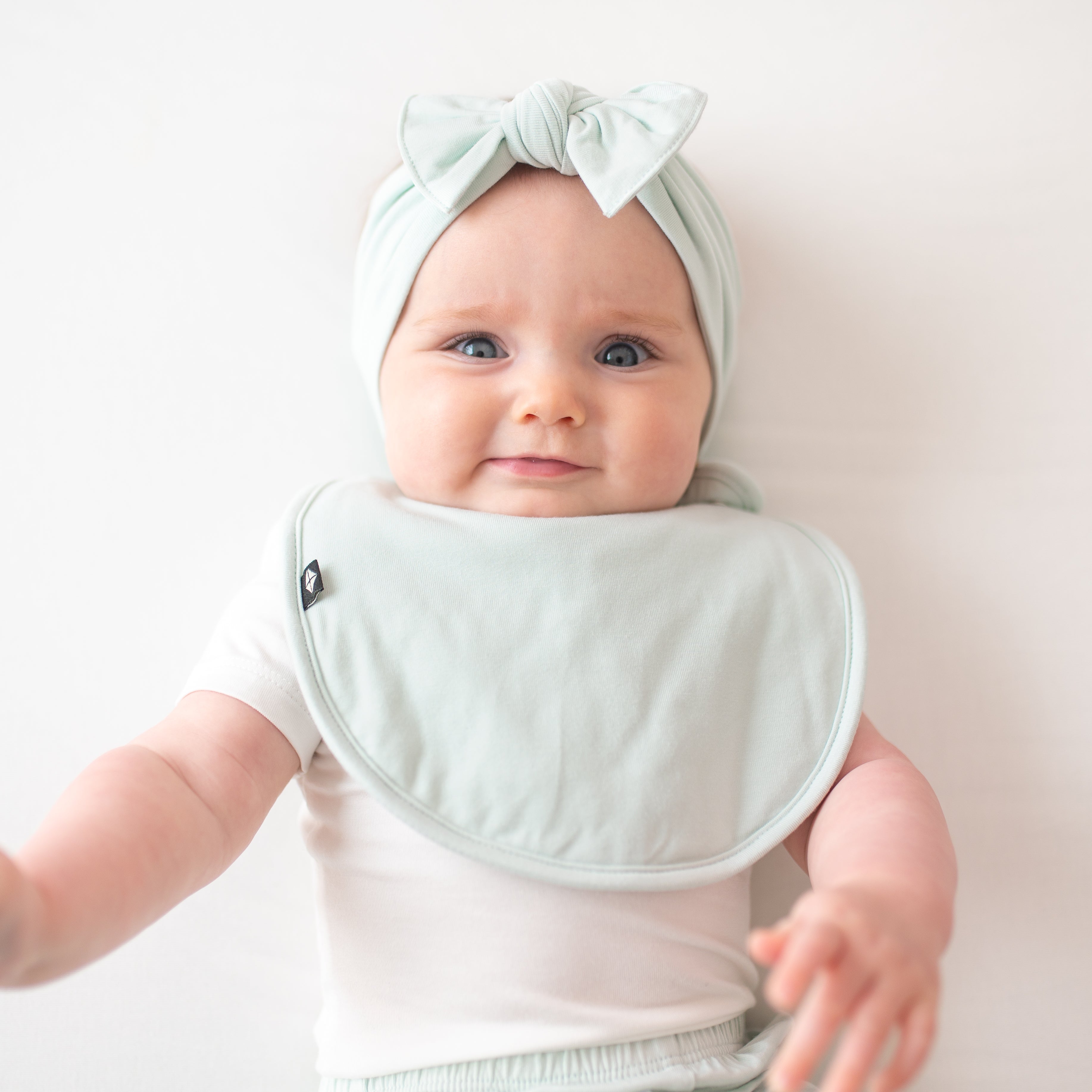 Soft & Absorbent Baby Bib in Dew Color - Perfect for Feeding, Mealtime & Mess-Free Dining
