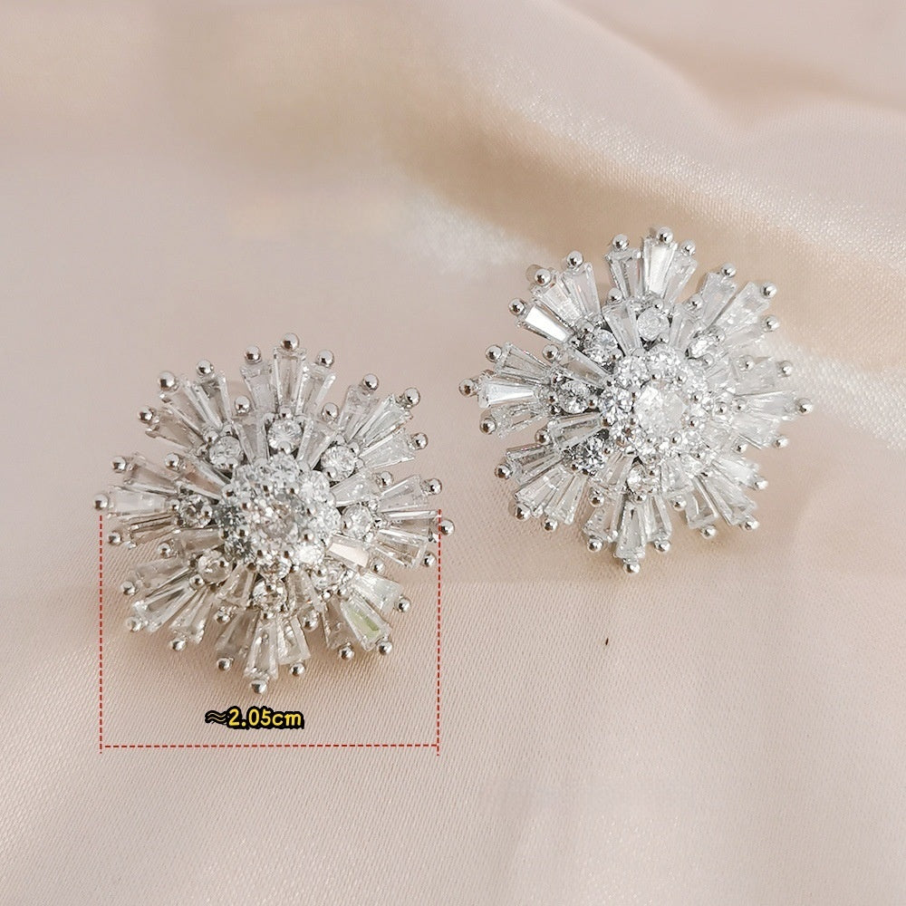 Luxury Zircon Stud Earrings for Women - Sparkling Cubic Zirconia Jewelry Gift for Birthday, Anniversary & Special Occasions | Elegant & Timeless Design for Everyday Wear or Evening Events