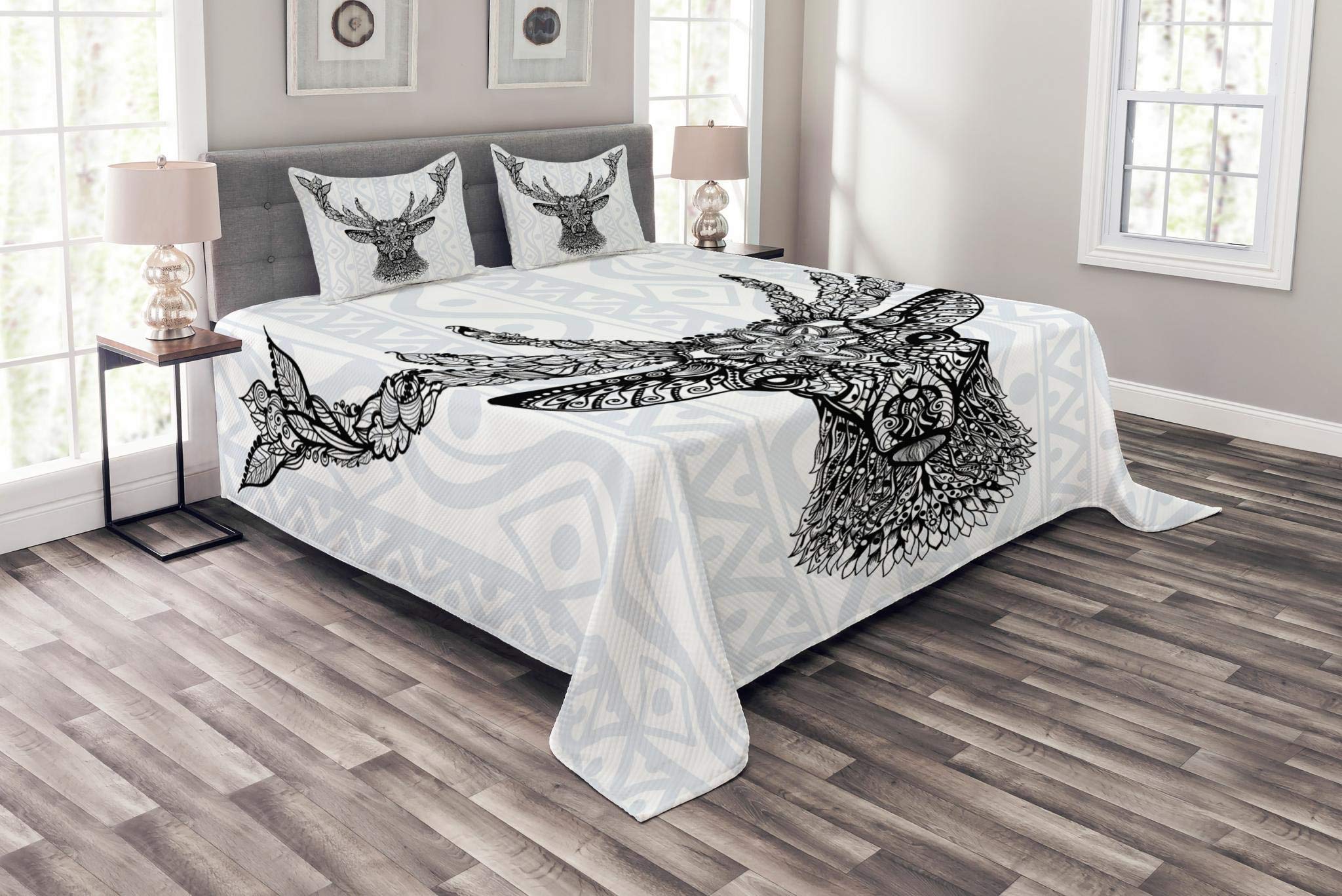 Ambesonne Deer Bedspread Set - 3 Piece Boho Bedding with Aboriginal Floral Polynesian Deer Pattern, King Size Black & White Coverlet & 2 Pillow Shams | Perfect for Bohemian Bedroom Decor, Guest Room Styling & Nature-Inspired Home Design
