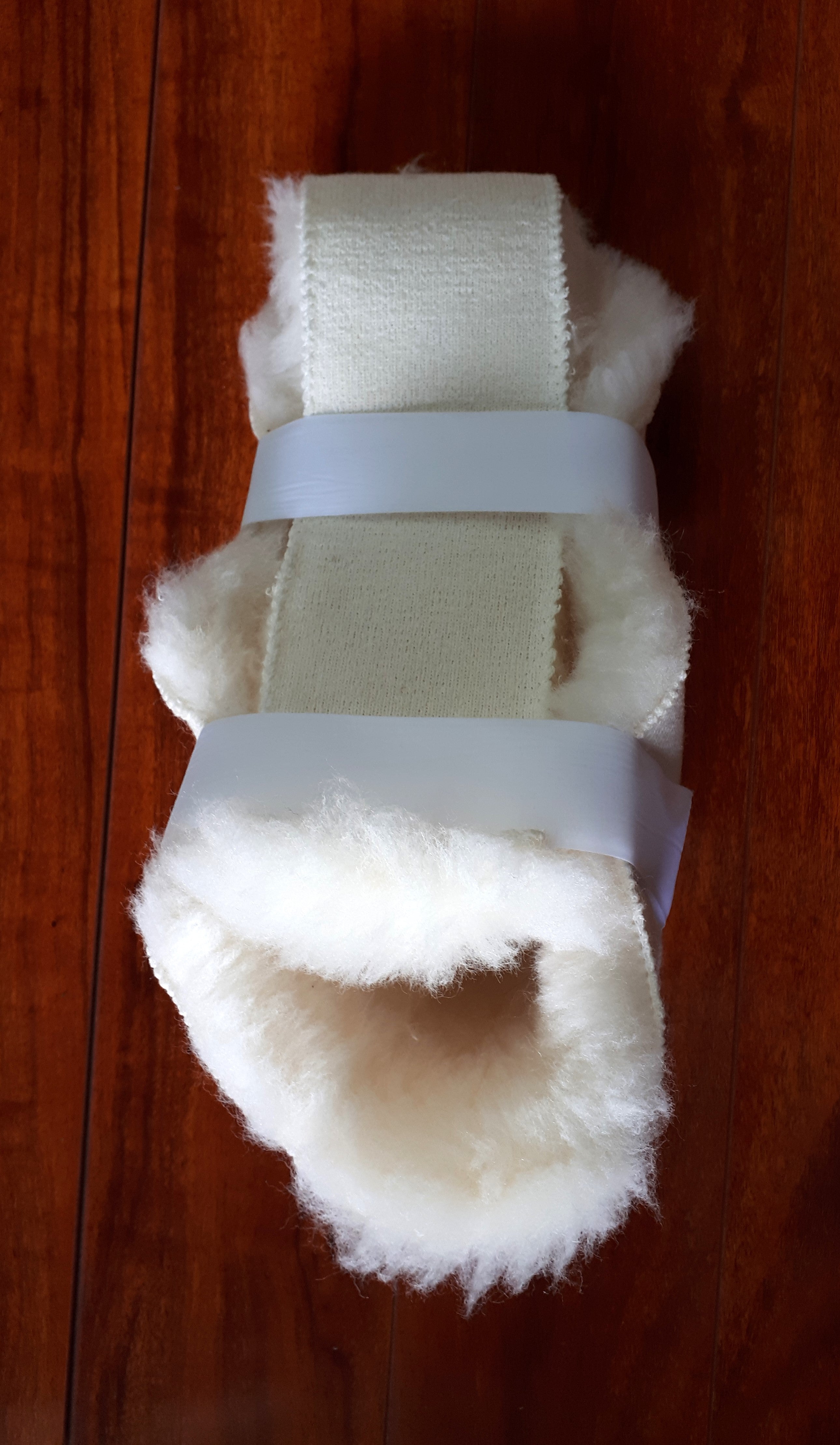 Premium Wool Closed Foot Protectors - Soft & Warm Winter Slippers for Indoor & Outdoor Use - Ideal for Cold Floors, Home Comfort & Arthritis Relief