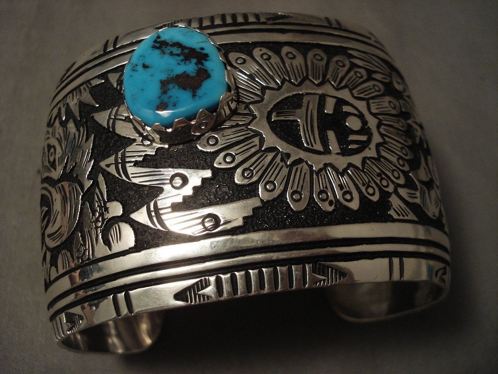 Authentic Navajo Turquoise Silver Bracelet - Handmade Native American Jewelry for Women - Perfect for Boho Fashion, Festivals & Gift Giving