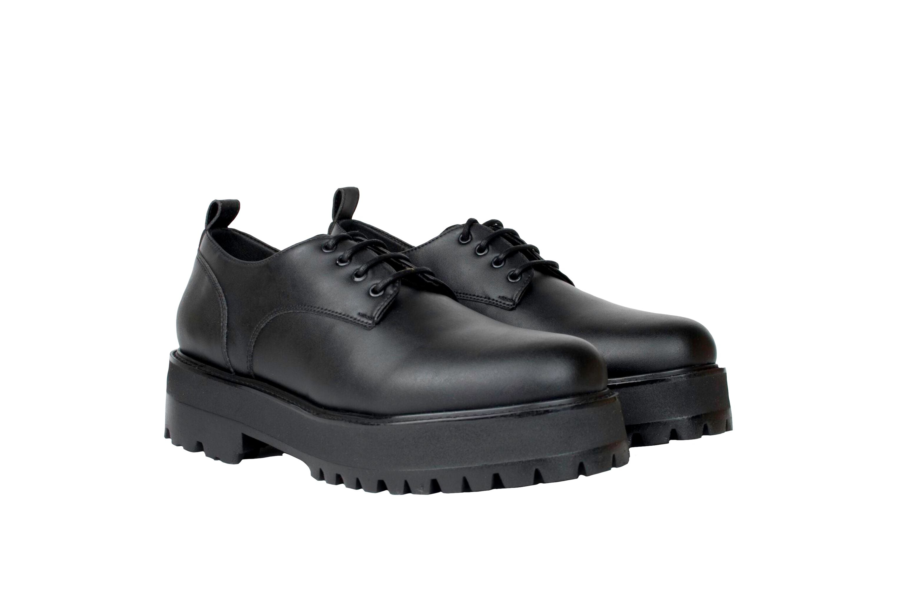 Farah Chunky Derby Shoes with Green Laces - Stylish Men's Casual & Dress Shoes for Office, Dating & Everyday Wear