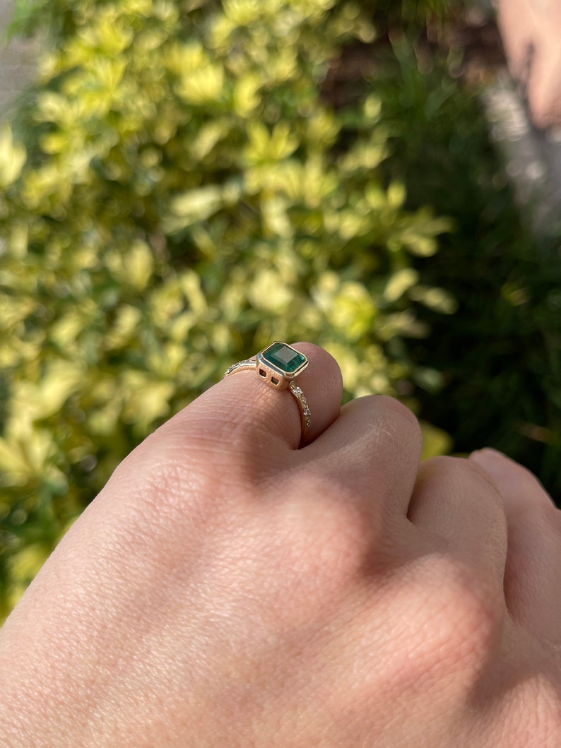 1.58tcw Natural Emerald & Diamond Accent 14K Gold Engagement Ring for Women - Perfect for Proposals, Weddings & Anniversary Gifts