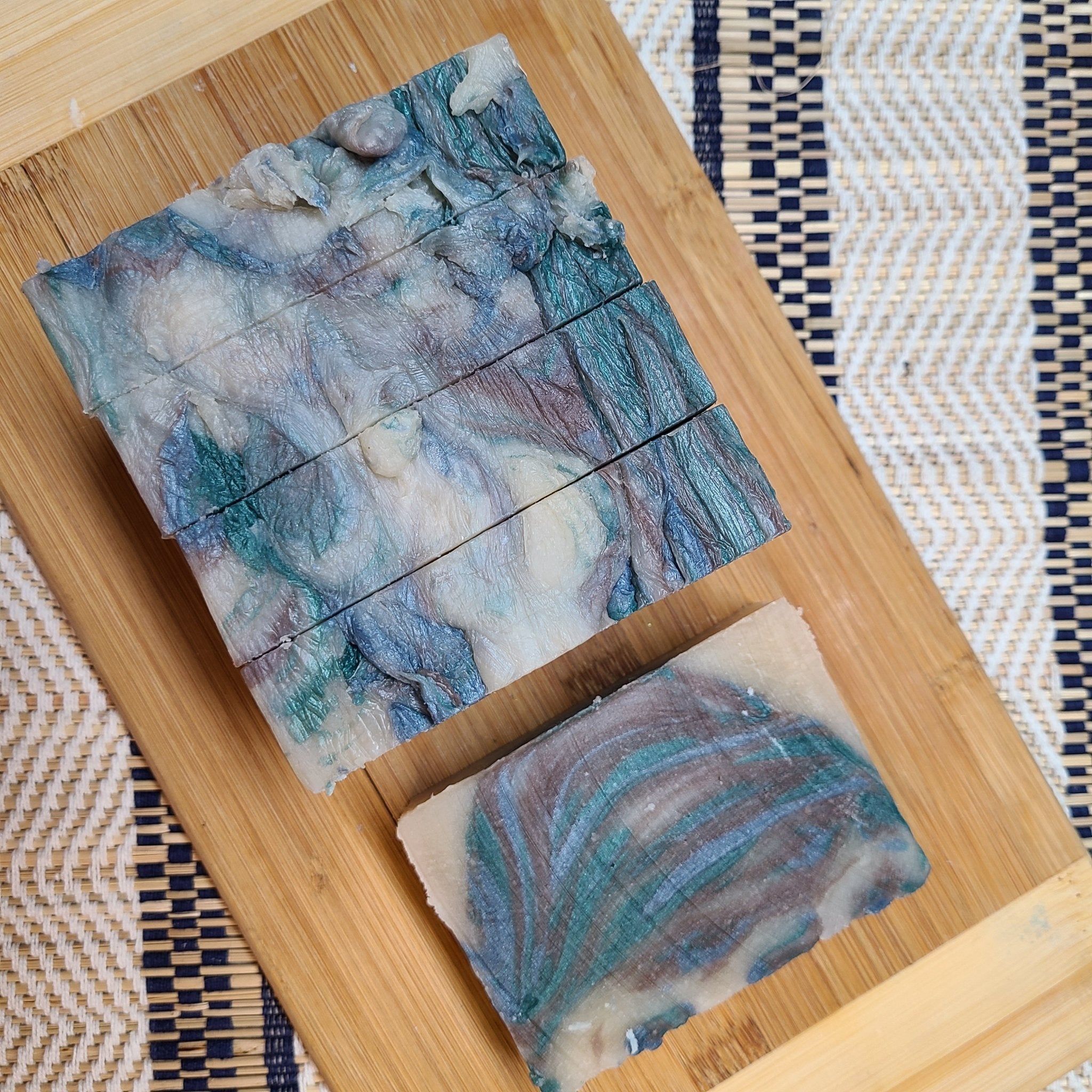 Handmade Soap Gift Set for Father's Day - Natural, Organic & Luxurious Bar Soap - Perfect for Men's Skincare, Shaving & Relaxation