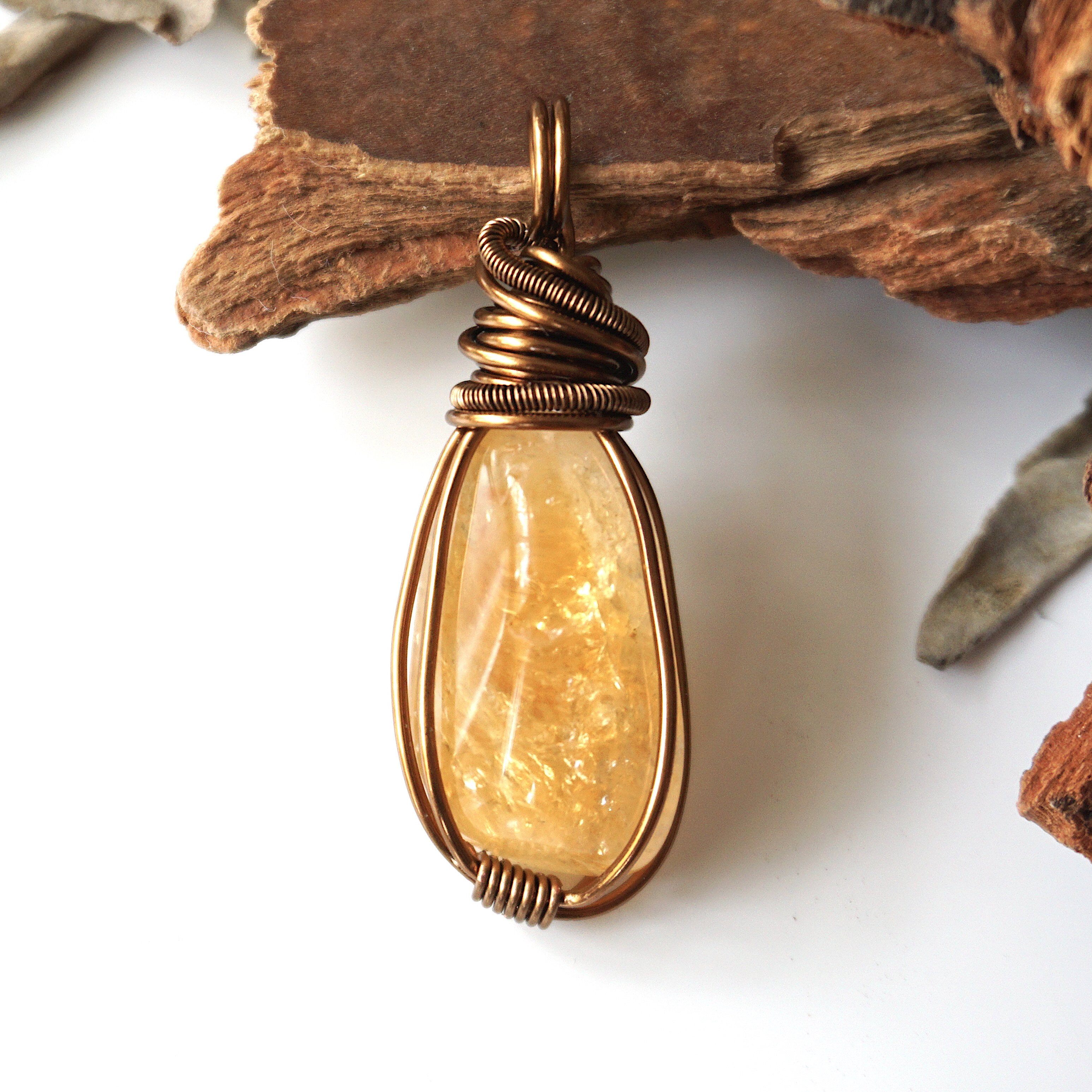 Natural Citrine Gemstone Pendant Necklace in Antique Bronze - Elegant Jewelry for Women, Perfect for Everyday Wear & Special Occasions