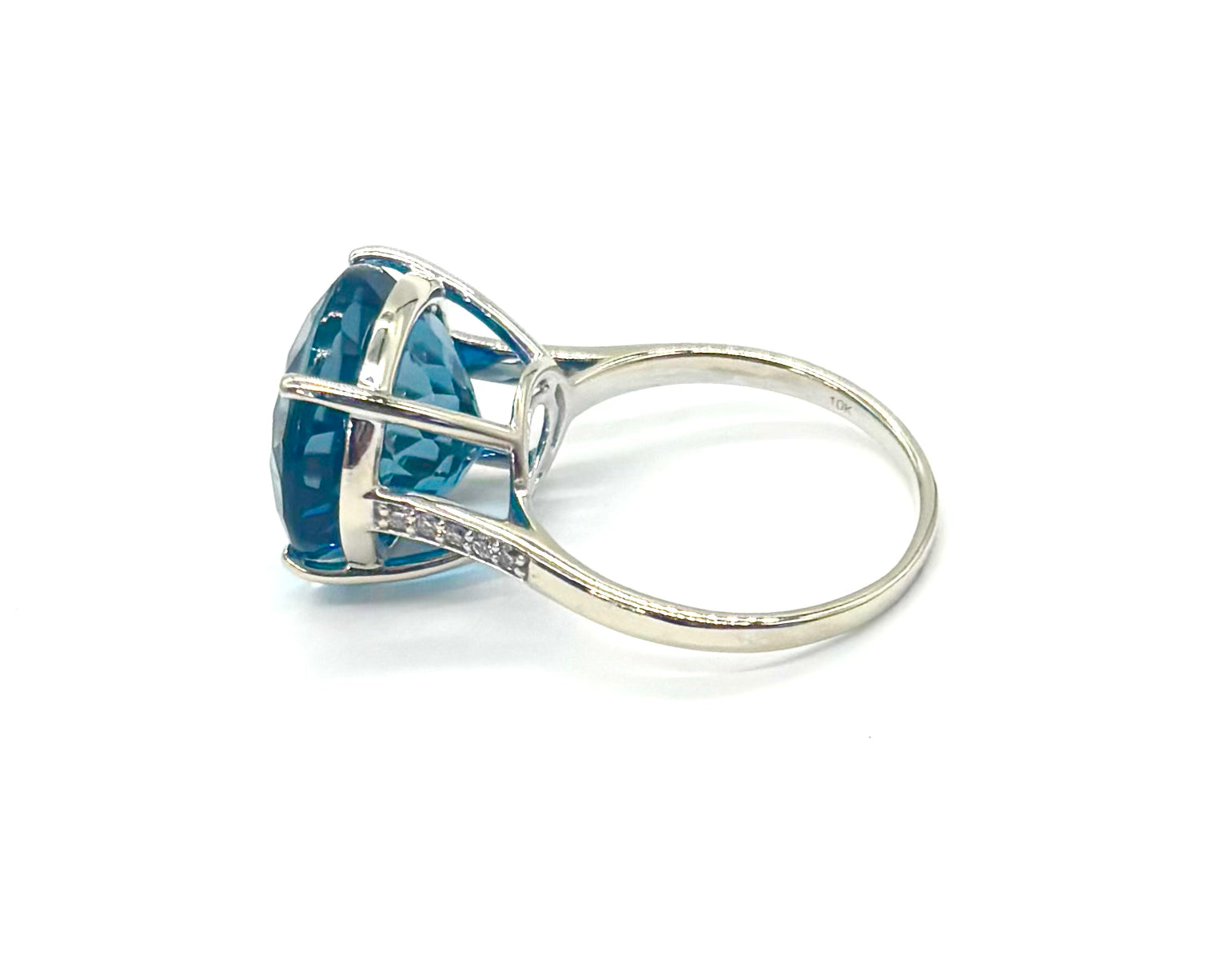 10K White Gold London Blue Topaz Ring for Women – Elegant Solitaire Birthstone Jewelry Gift for Engagement, Anniversary & Special Occasions