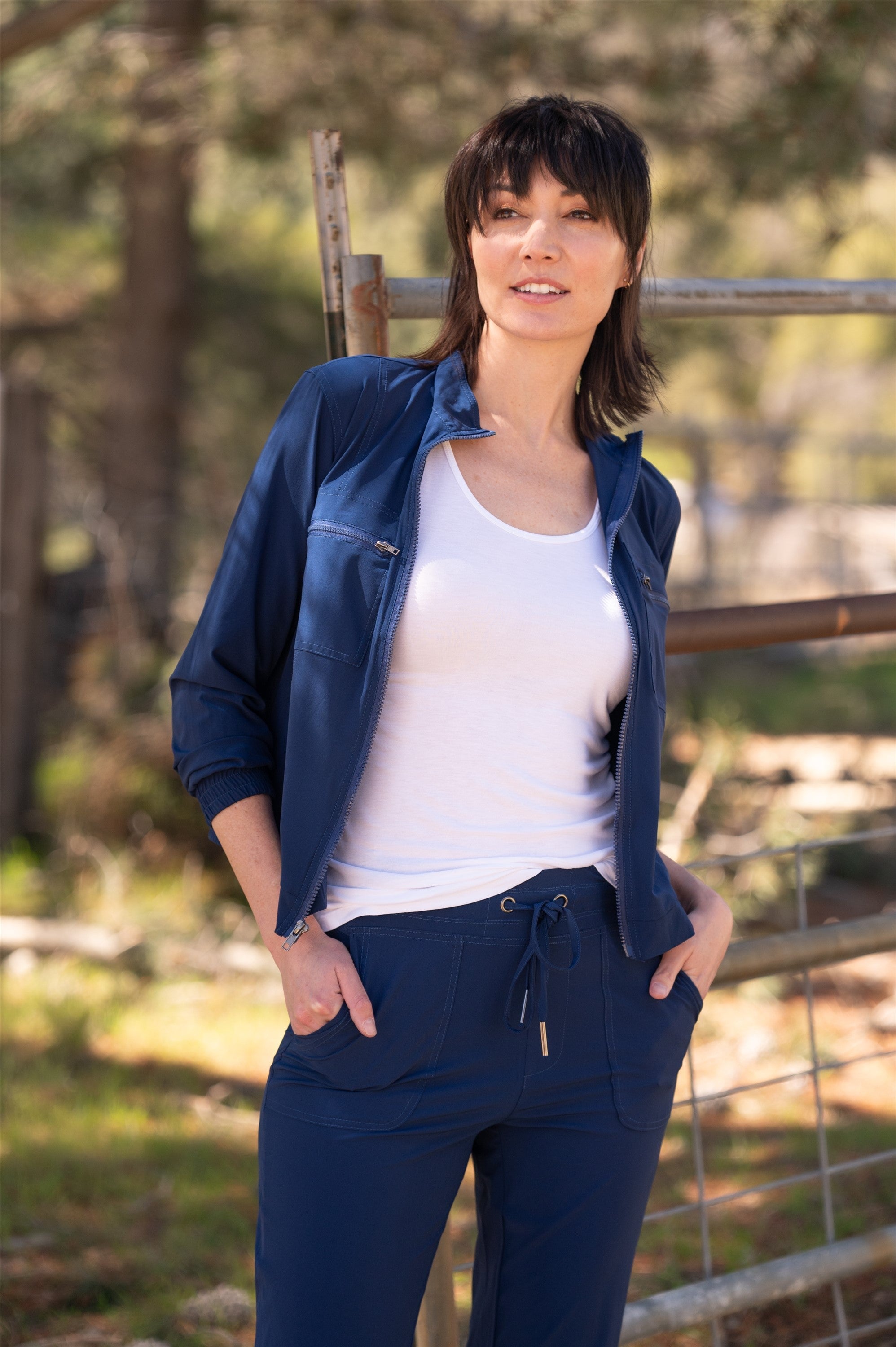 Active Quinn Bomber Jacket - Lightweight Waterproof Windbreaker for Men & Women - Perfect for Outdoor Hiking, Running, and Travel Adventures