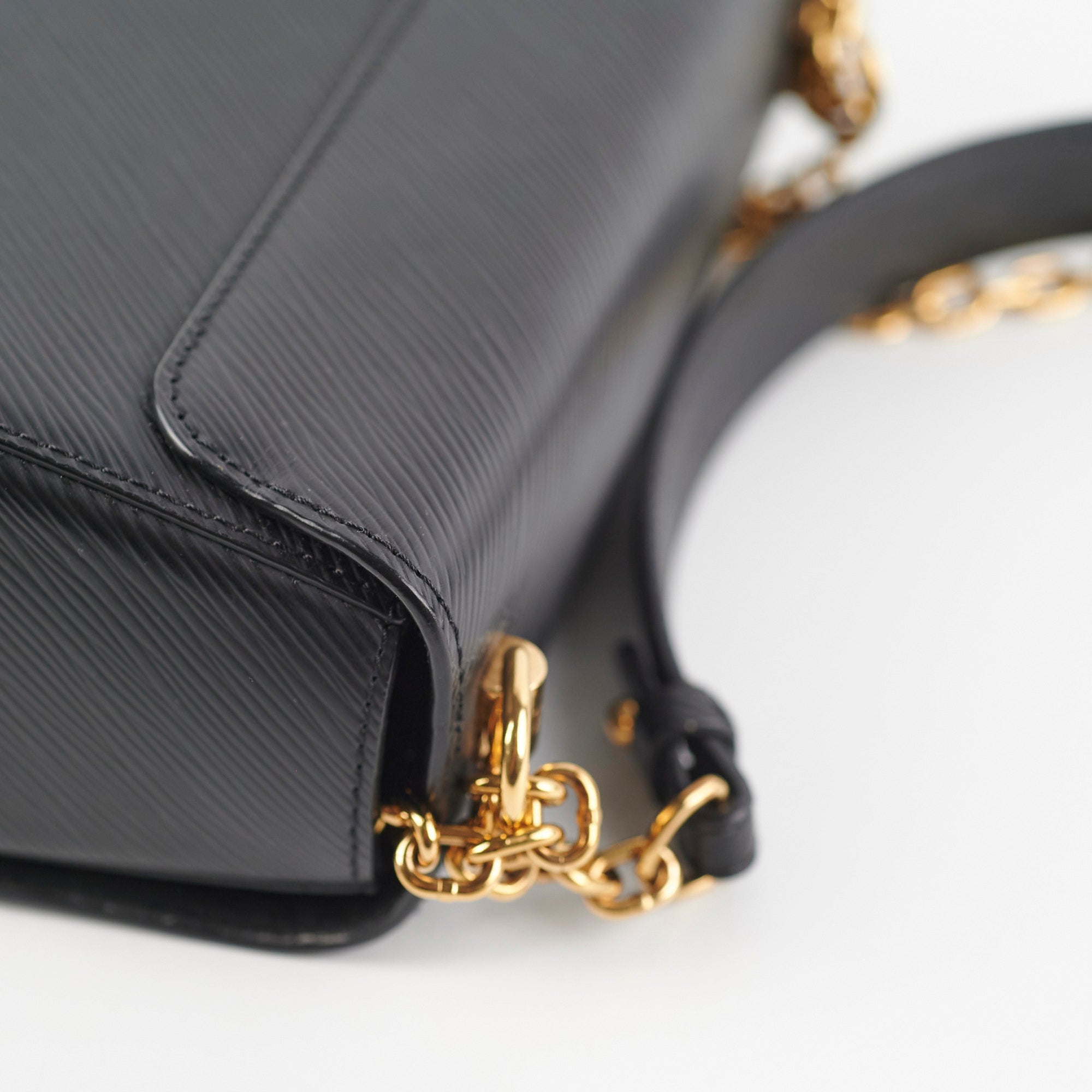 Louis Vuitton Twist MM Black Leather Handbag for Women - Luxury Designer Crossbody Bag for Work, Travel & Evening Events