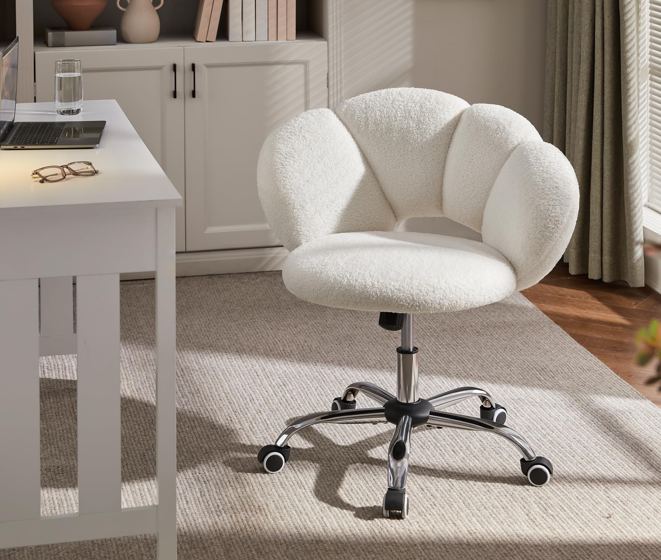 Yaheetech Boucle Upholstered Desk Chair - Adjustable Cloud-Shaped Vanity Chair with Rolling Wheels for Home Office, Living Room & Bedroom - Ergonomic Computer Chair for Work, Study and Makeup (White)